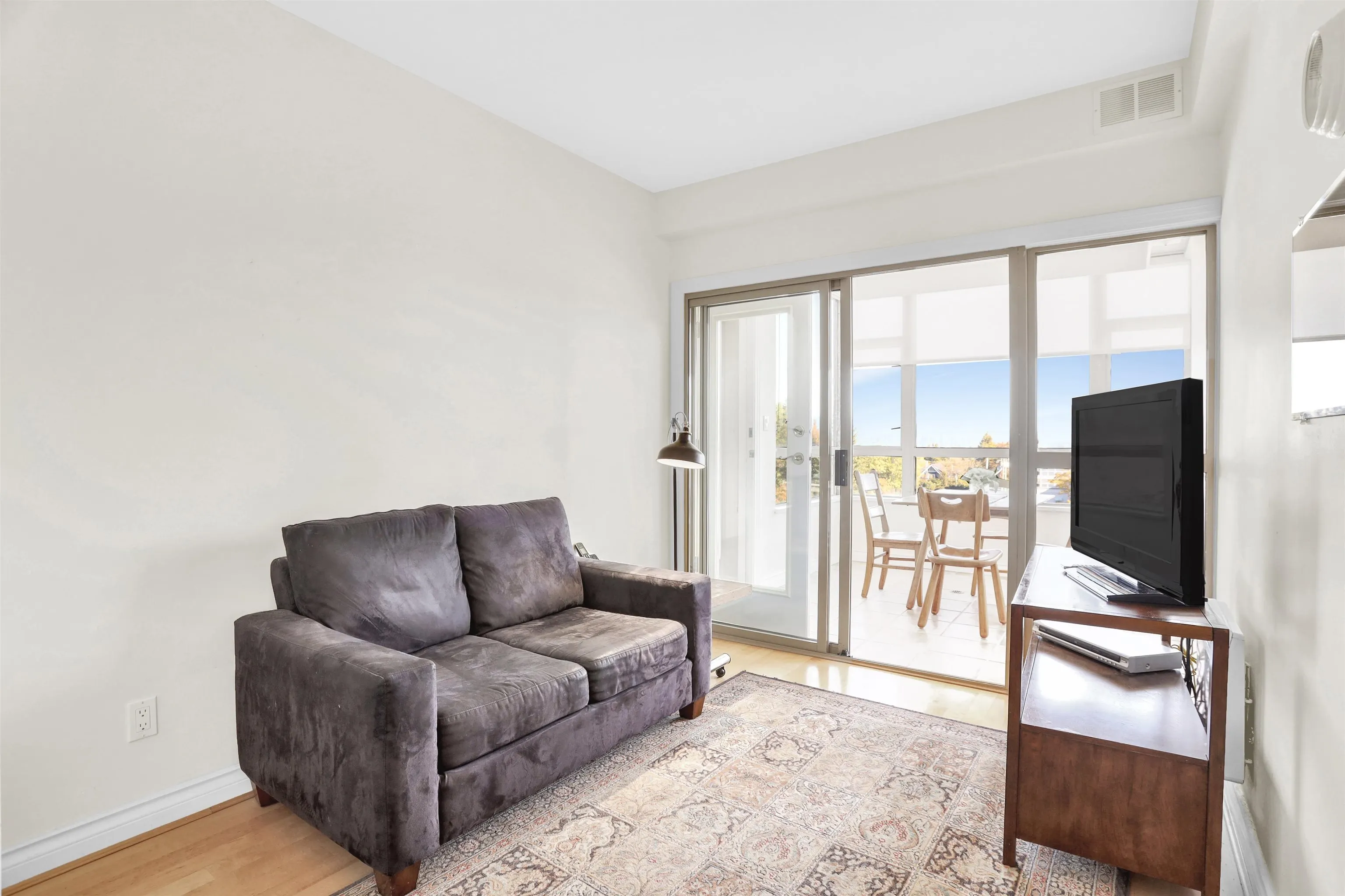 403 2580 Tolmie Street