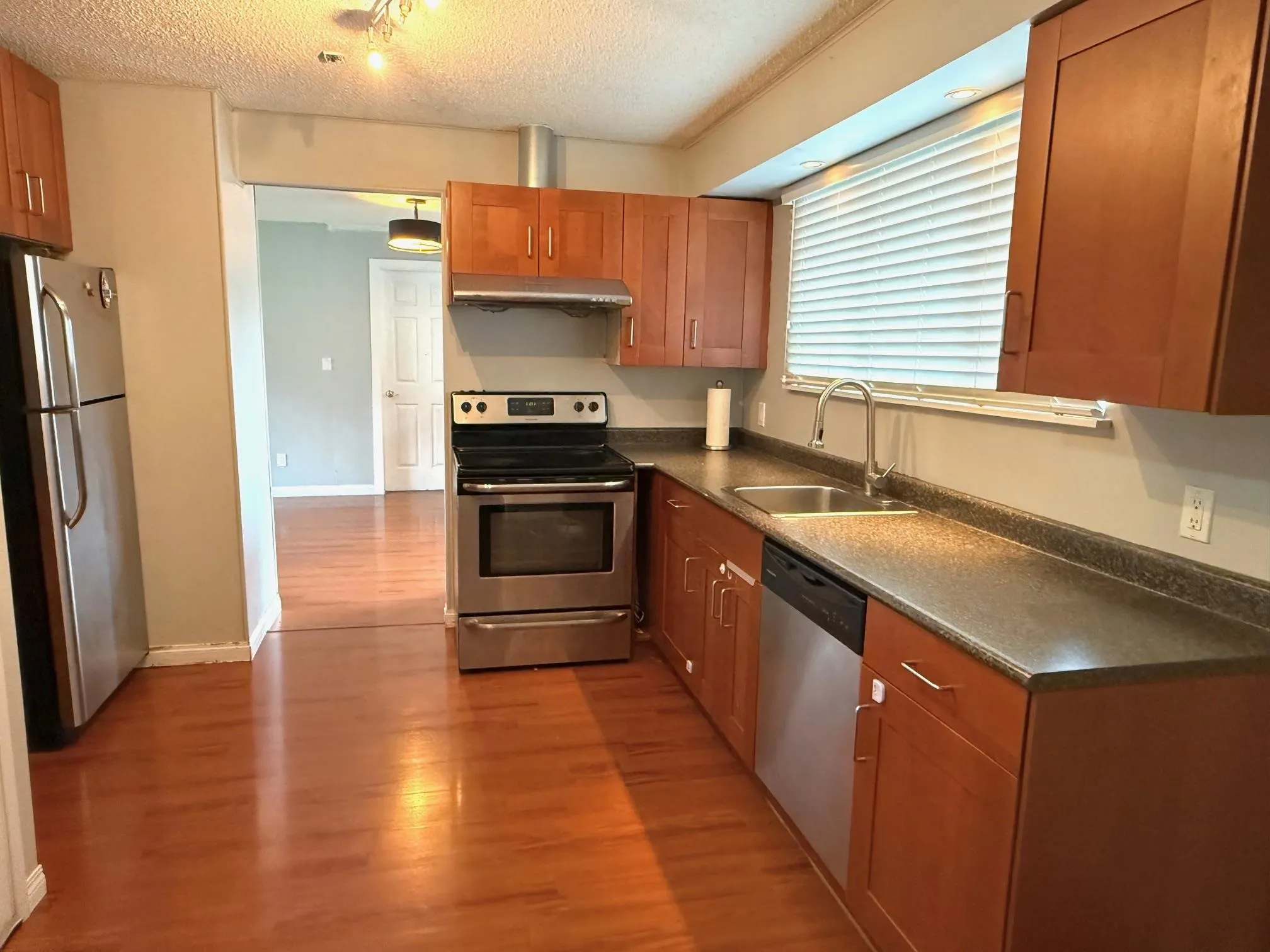 12255 Hillside Street