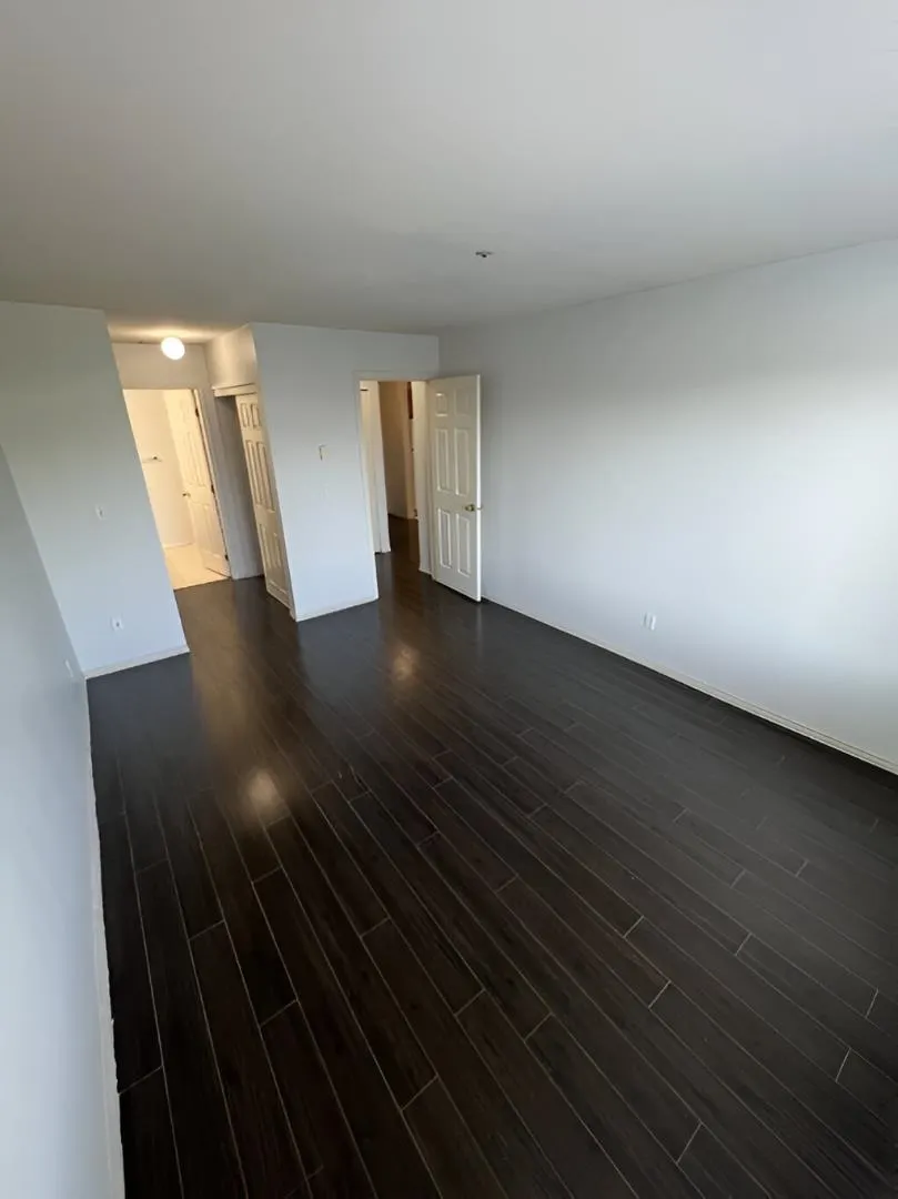 433 32830 George Ferguson Way