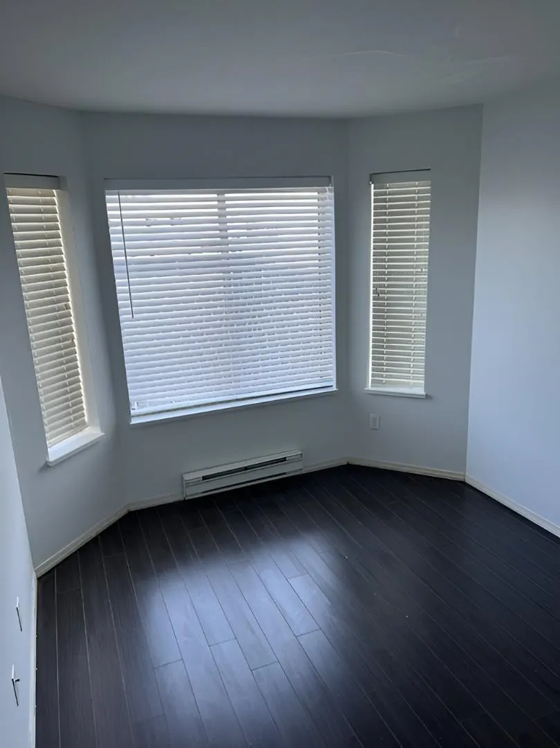 433 32830 George Ferguson Way