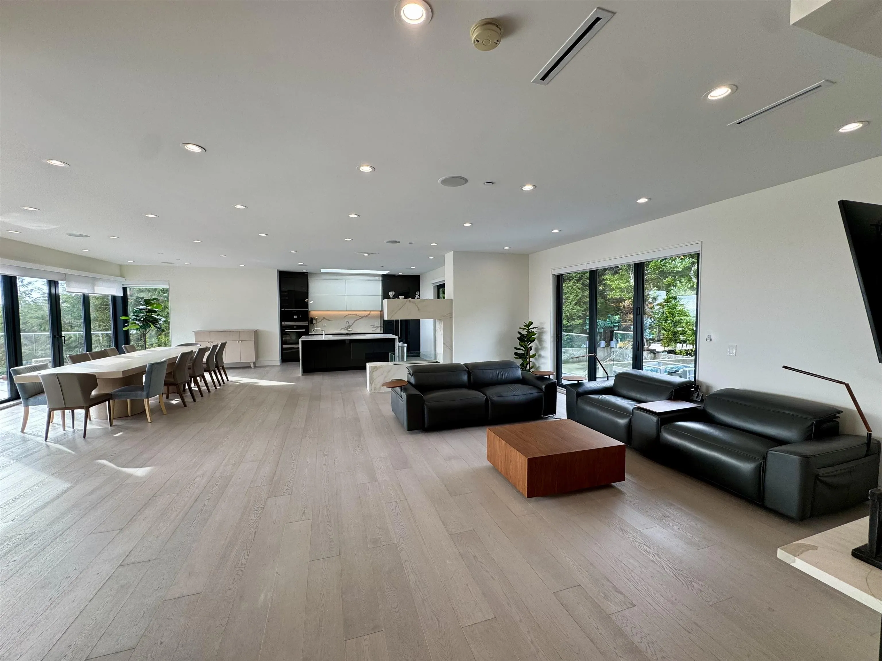 1035 Greenwood Place