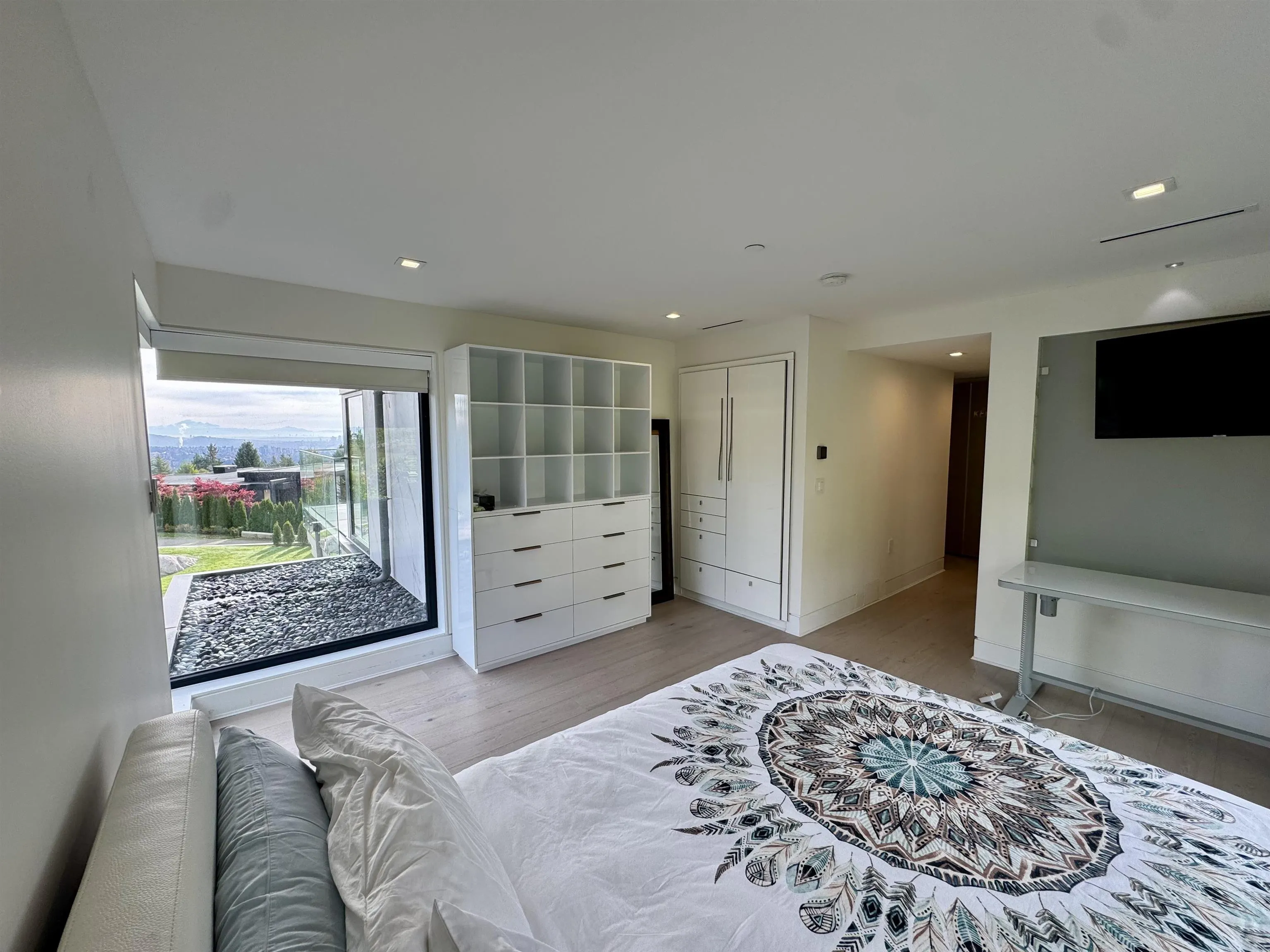 1035 Greenwood Place