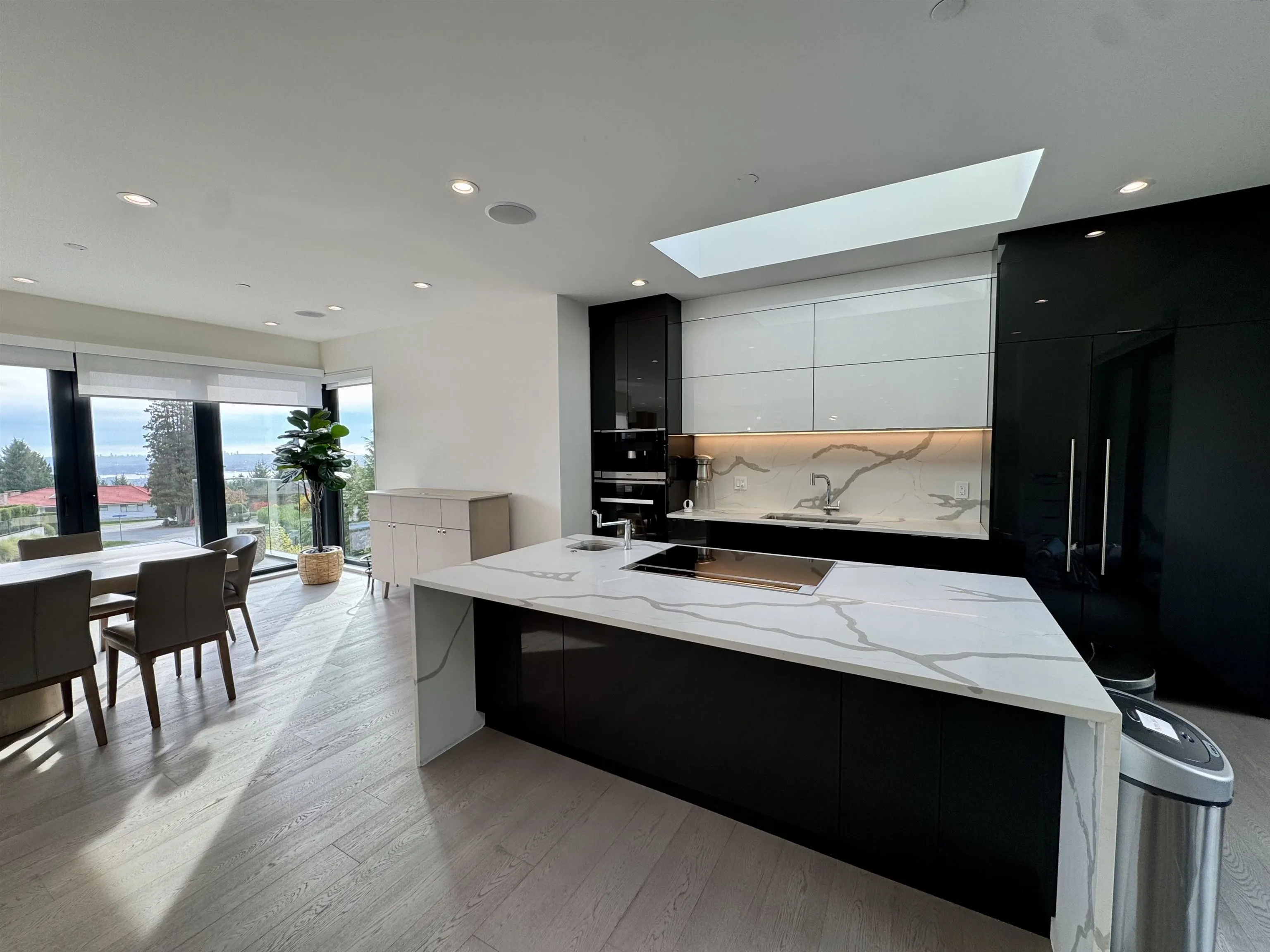 1035 Greenwood Place