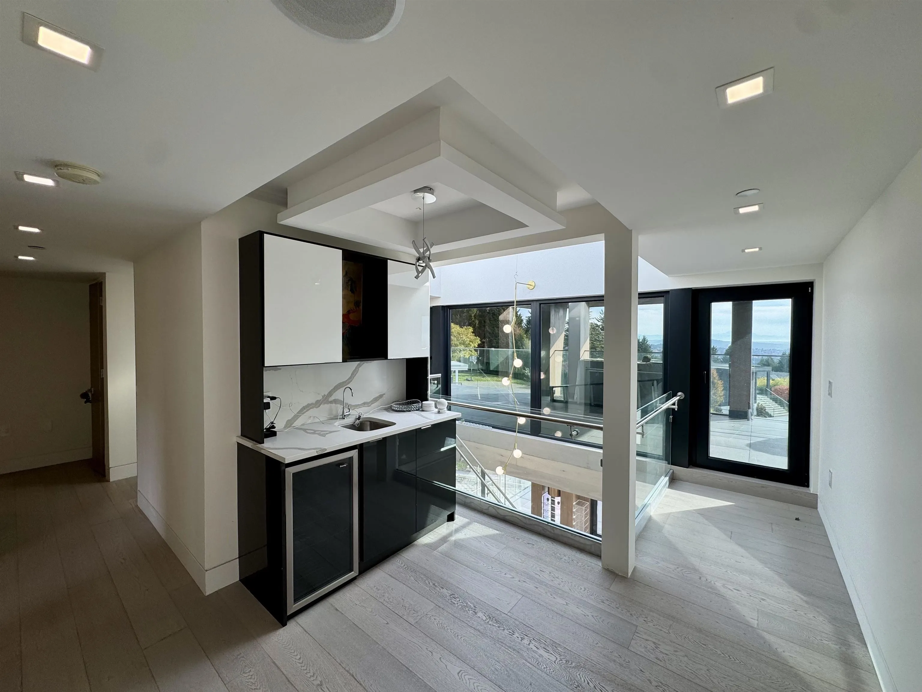 1035 Greenwood Place