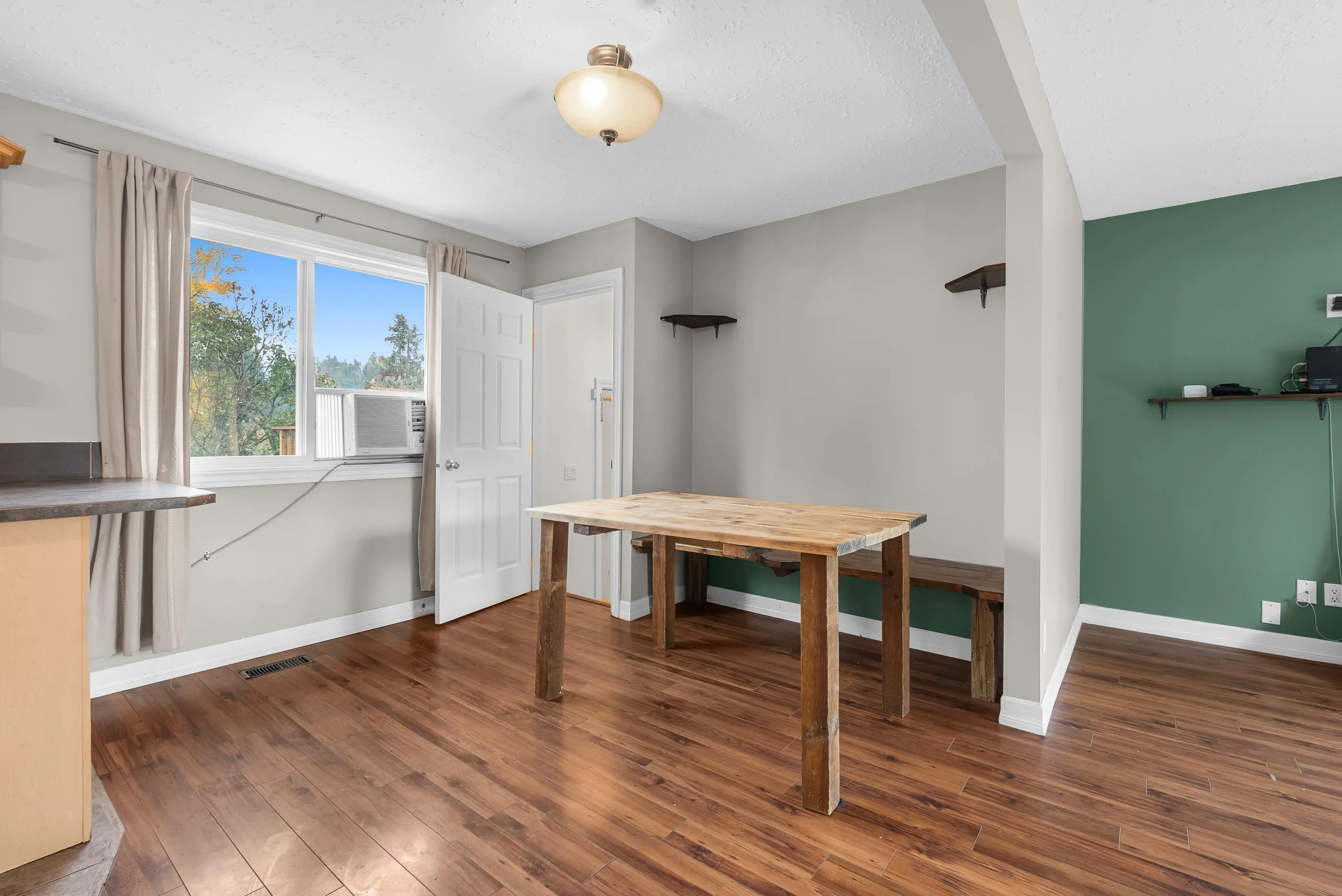 335 Nechiefman Street