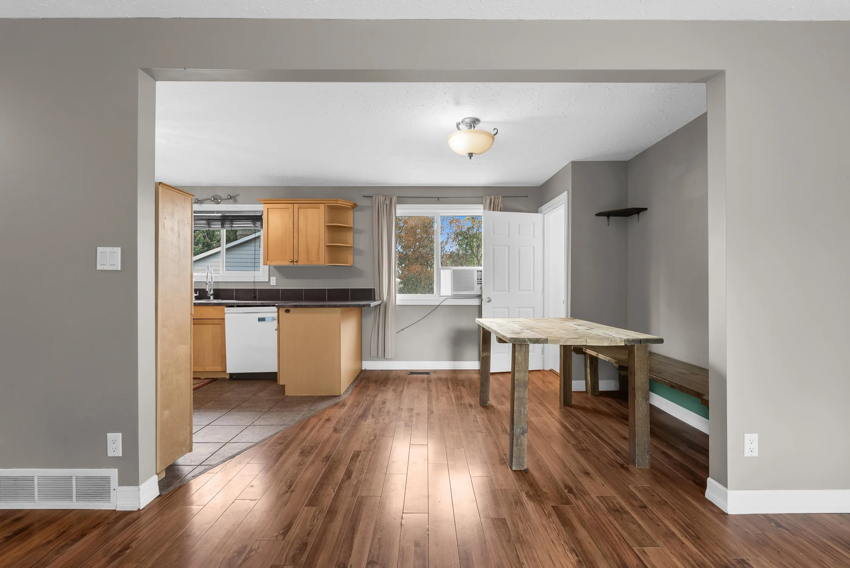 335 Nechiefman Street