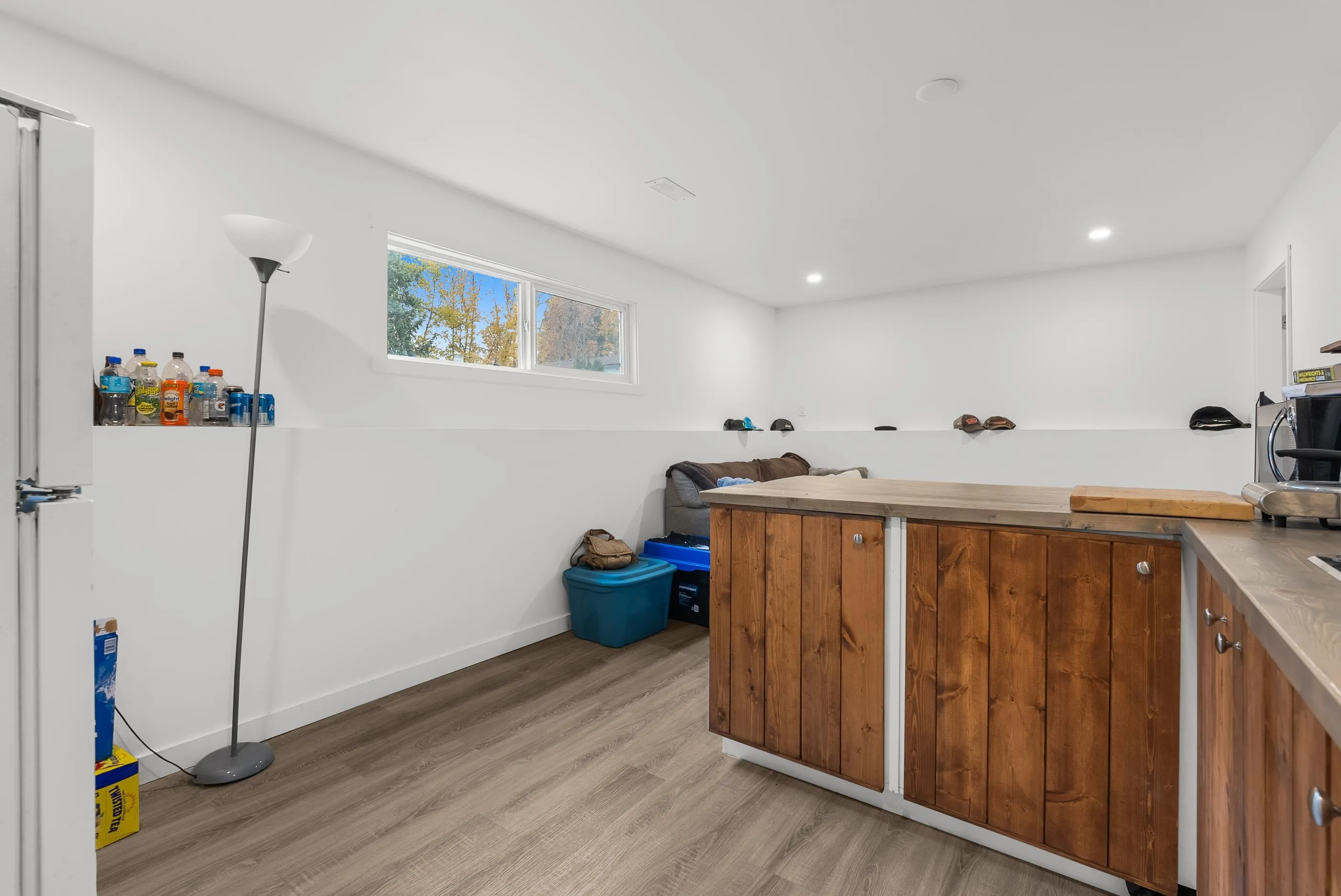 335 Nechiefman Street