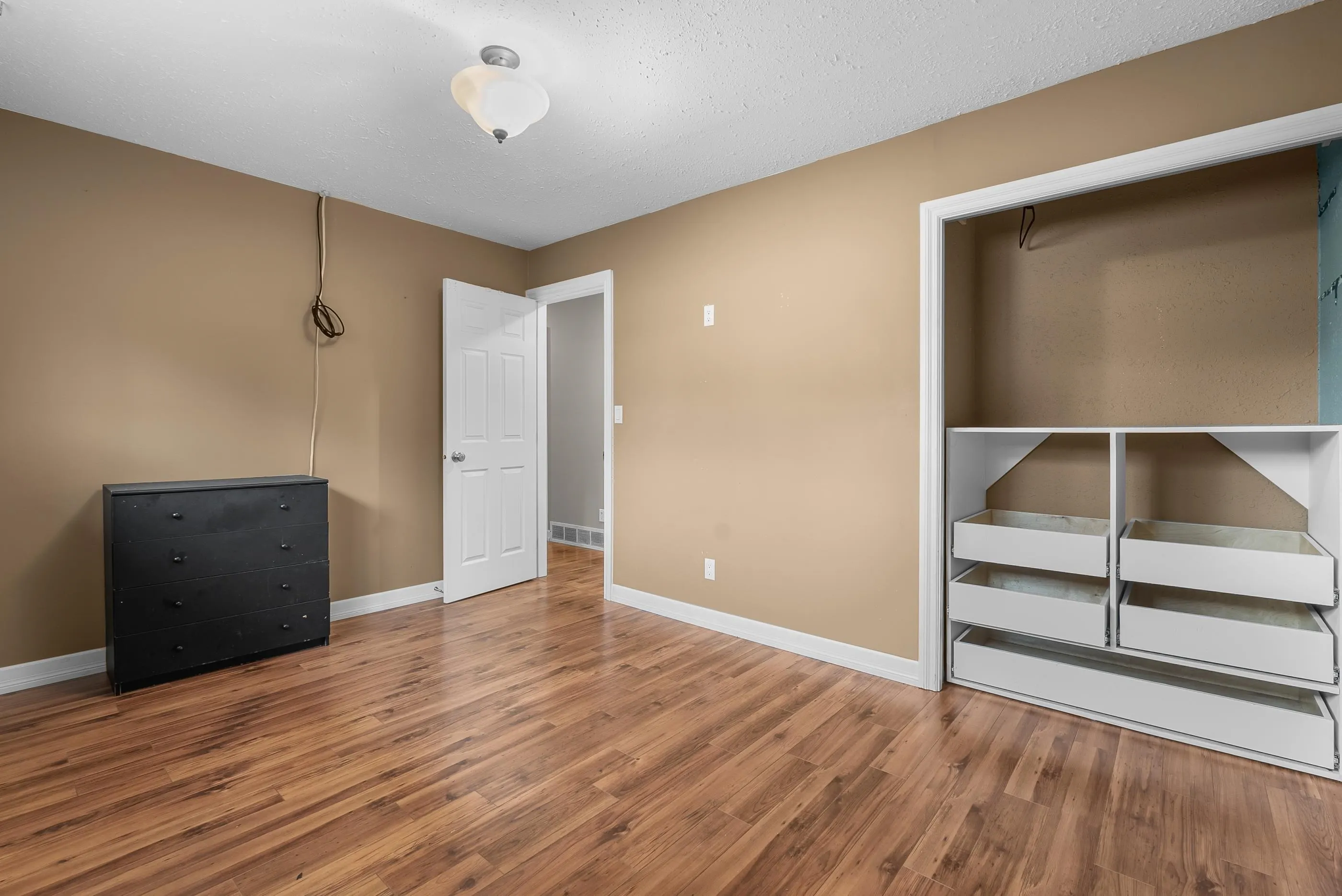 335 Nechiefman Street