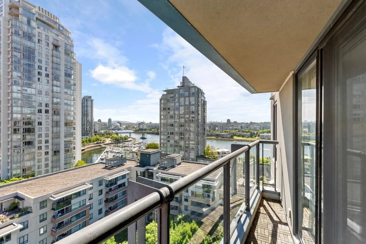 17E 139 Drake Street