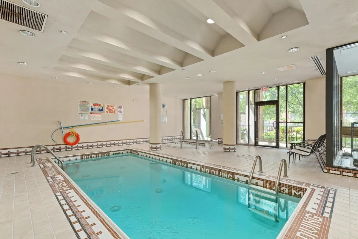 17E 139 Drake Street