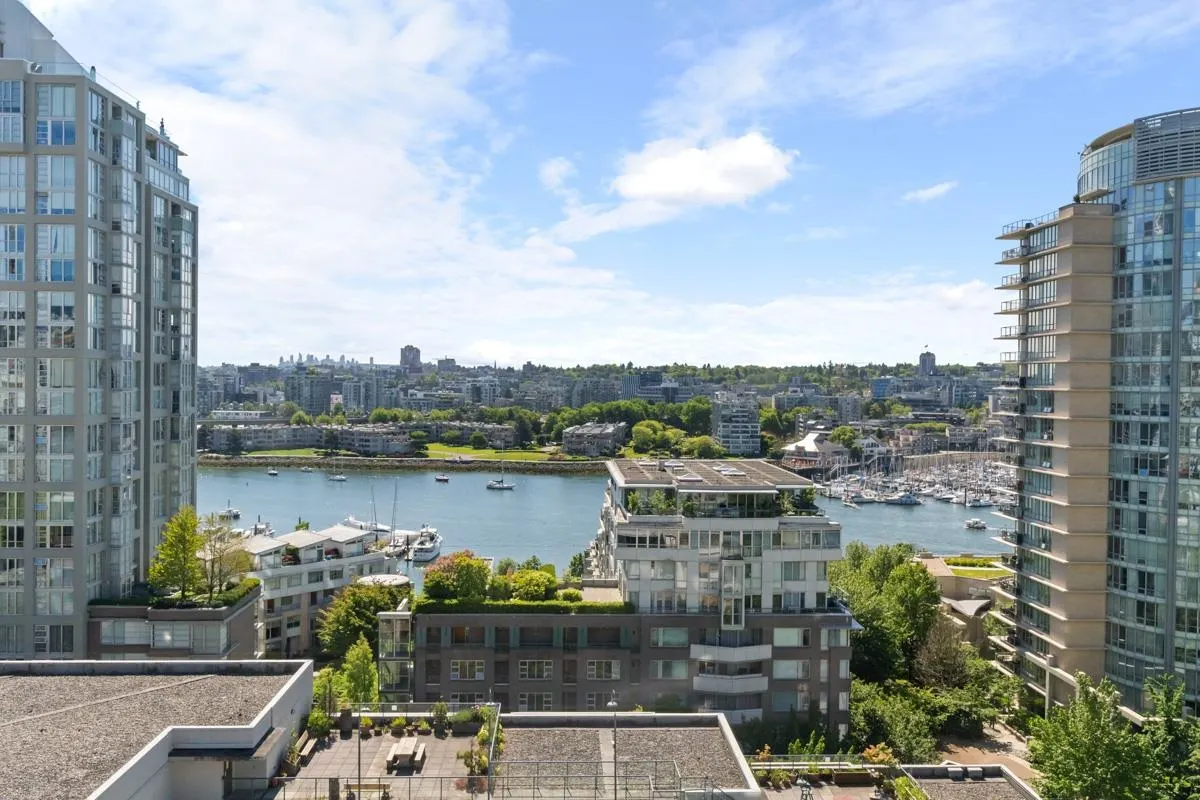 17E 139 Drake Street