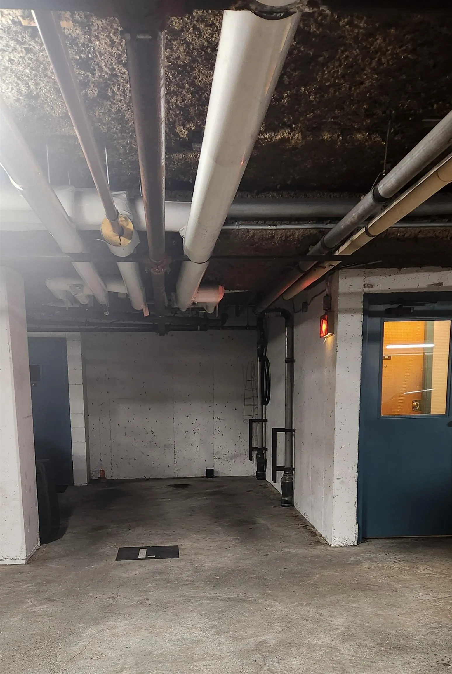 28 1345 W 4th Avenue