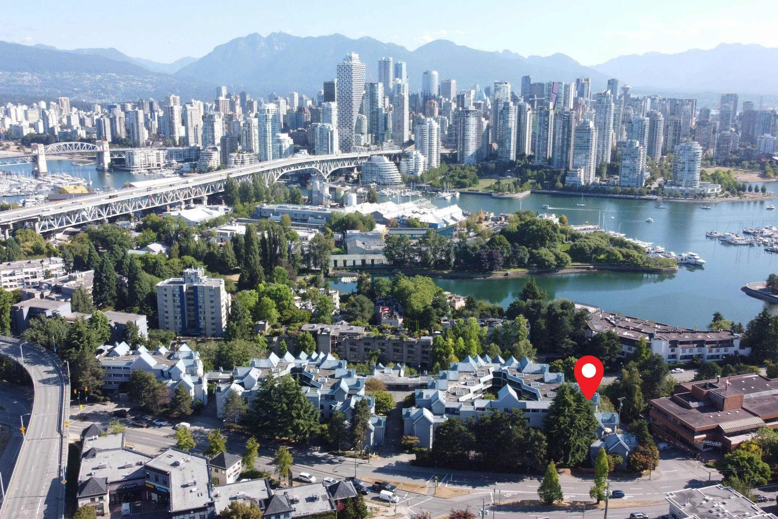 28 1345 W 4th Avenue