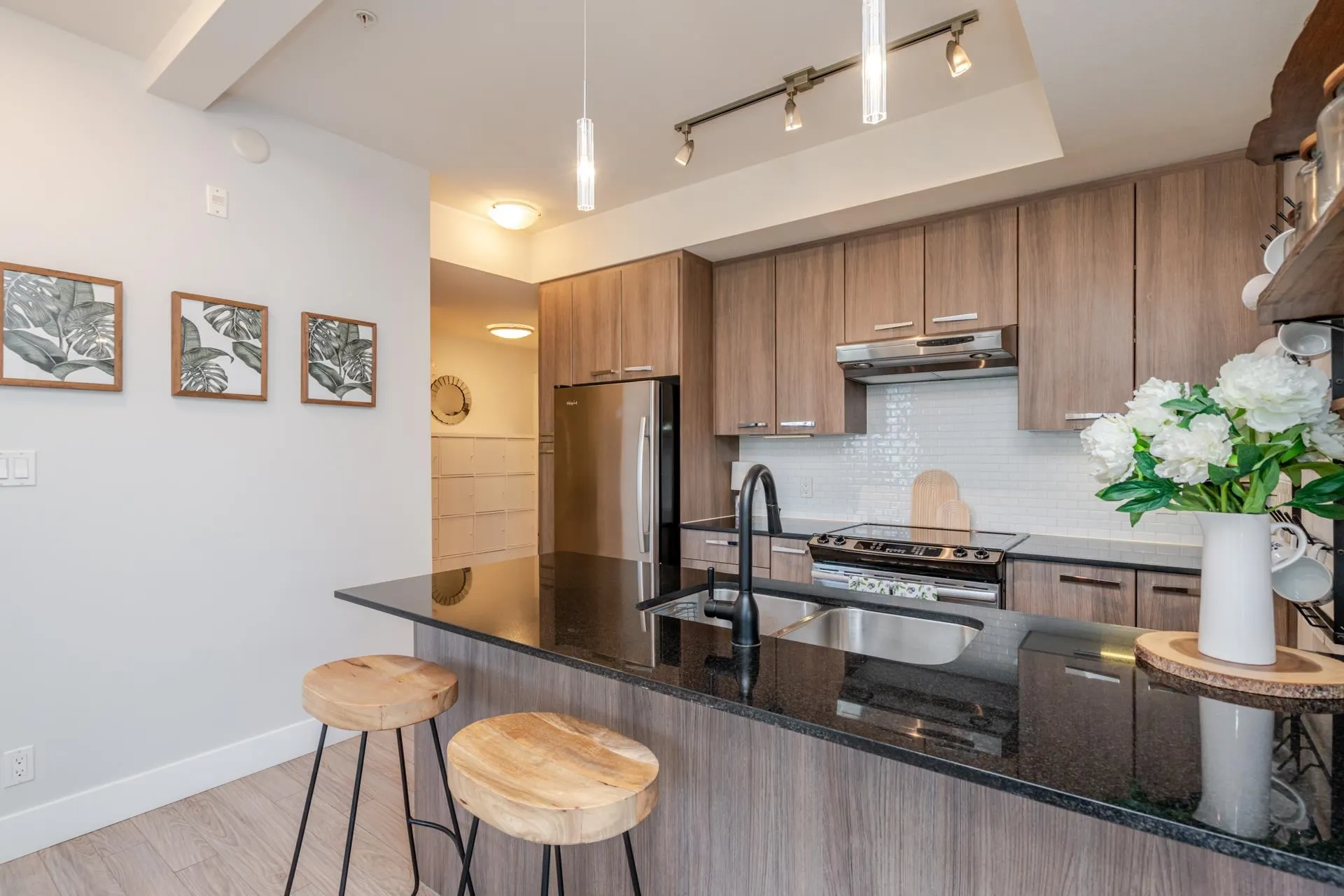 105 15956 86a Avenue