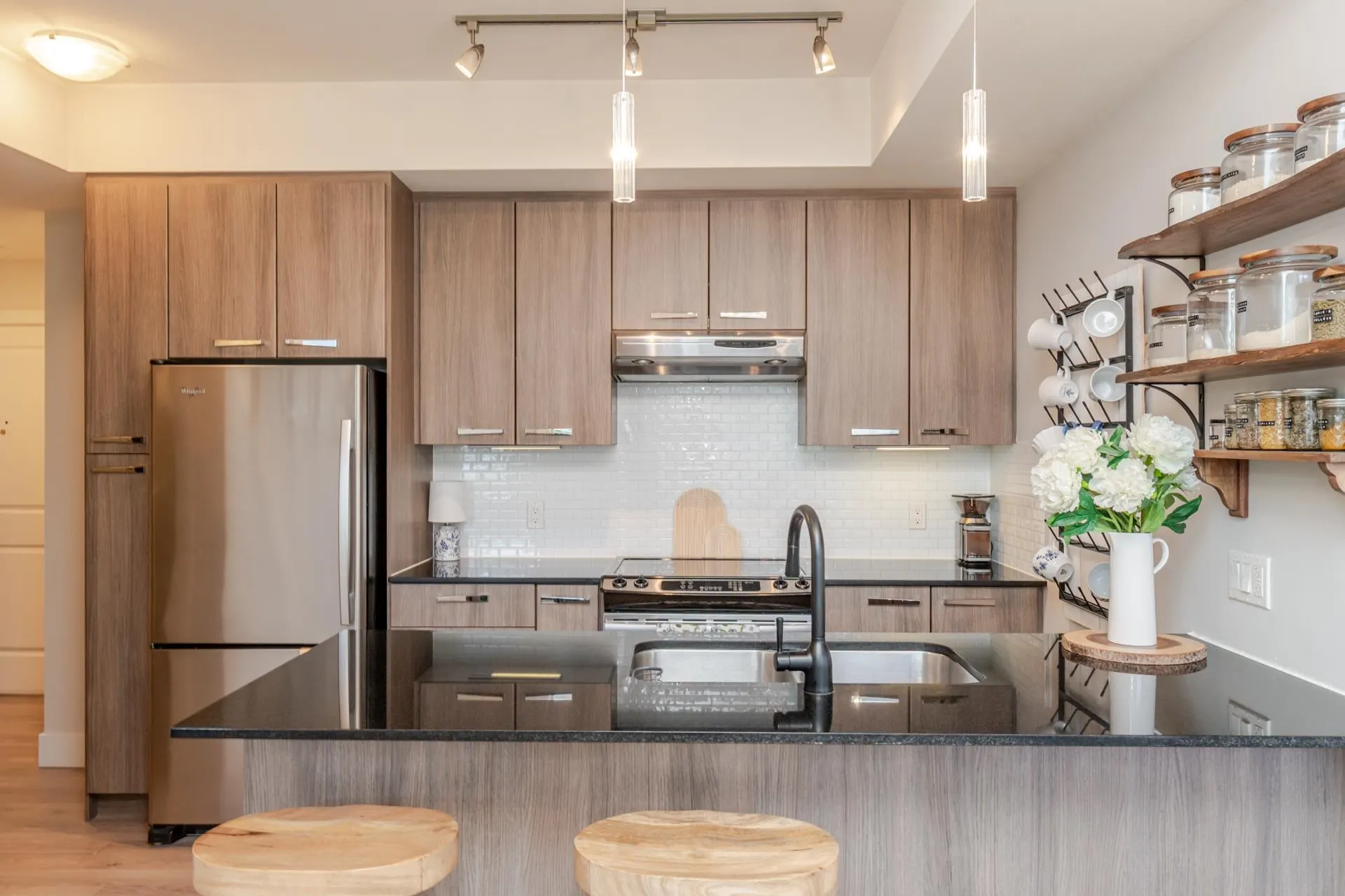 105 15956 86a Avenue