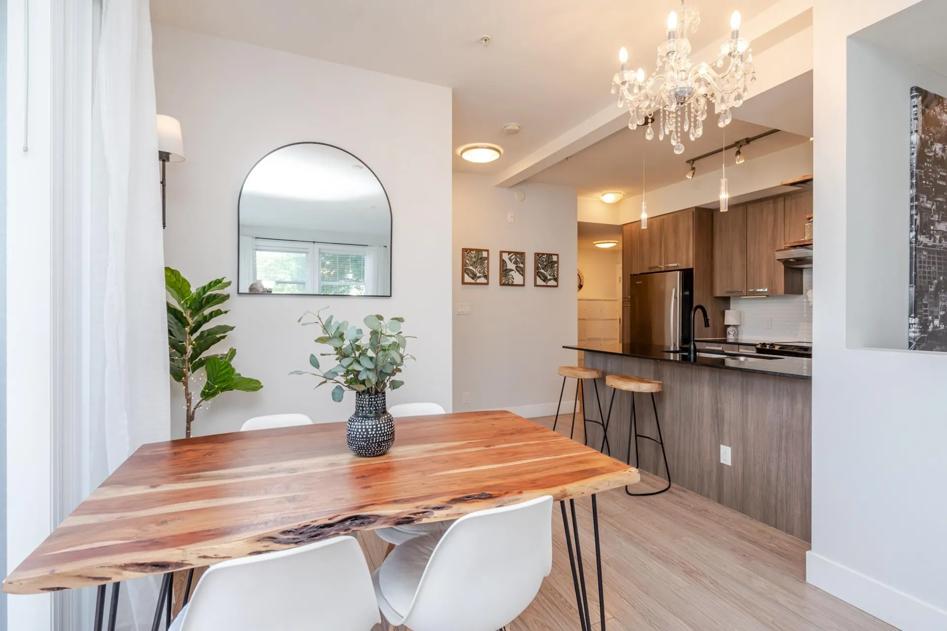 105 15956 86a Avenue