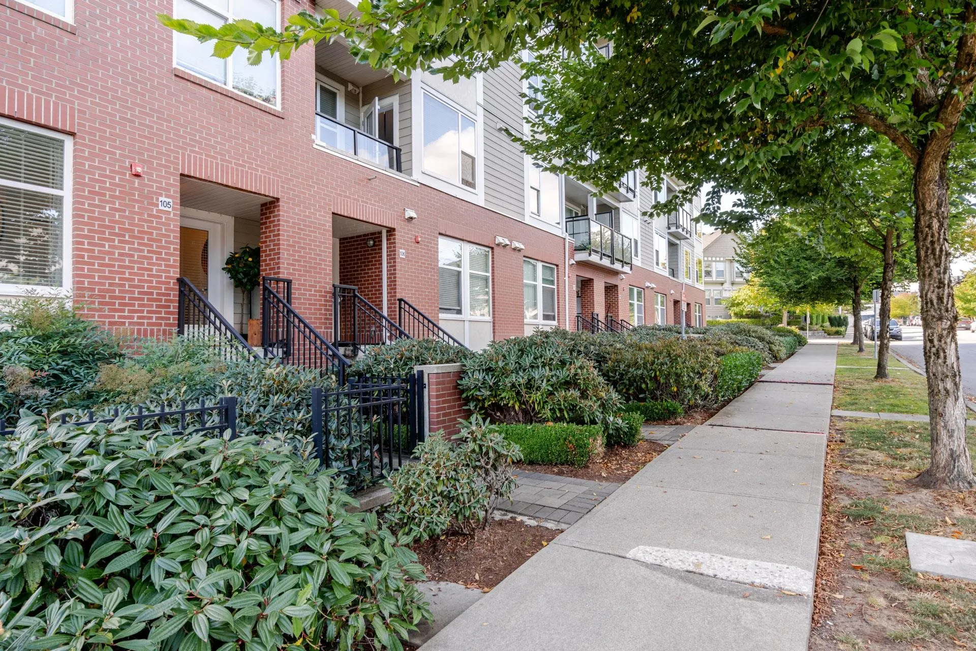 105 15956 86a Avenue