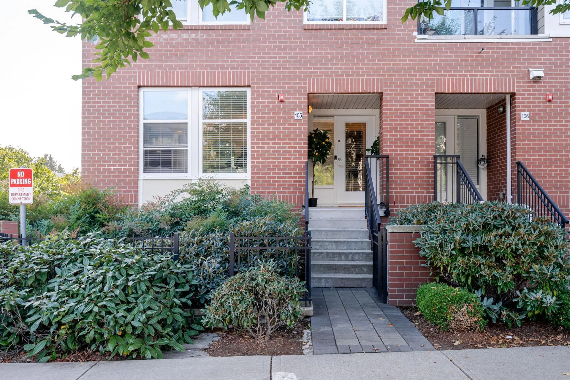 105 15956 86a Avenue