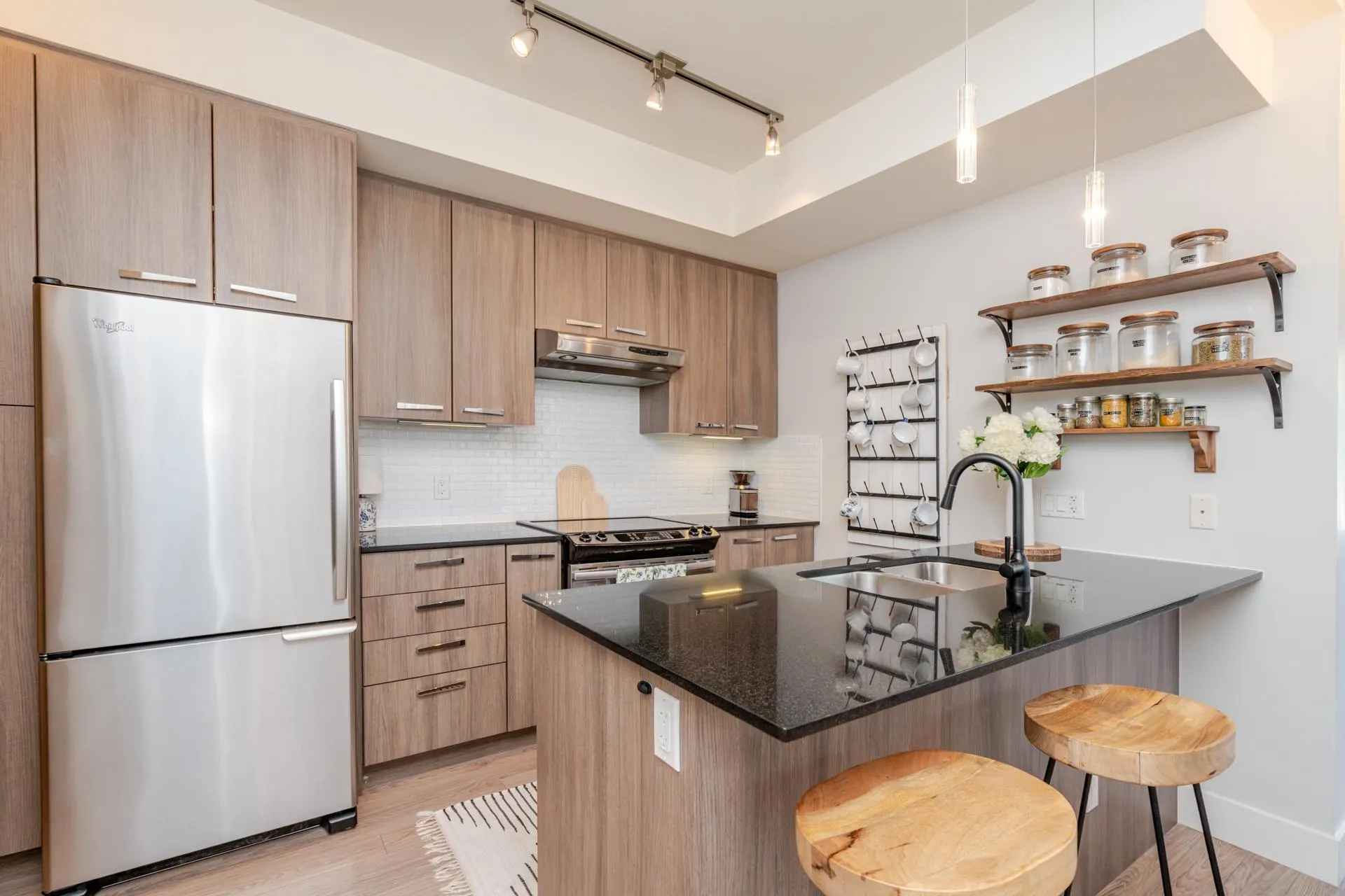 105 15956 86a Avenue