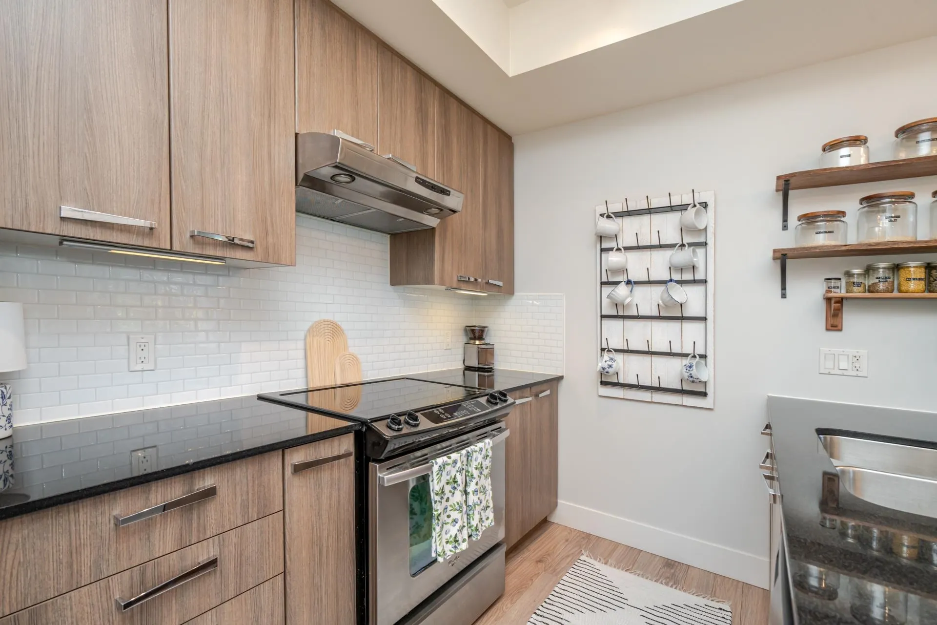 105 15956 86a Avenue