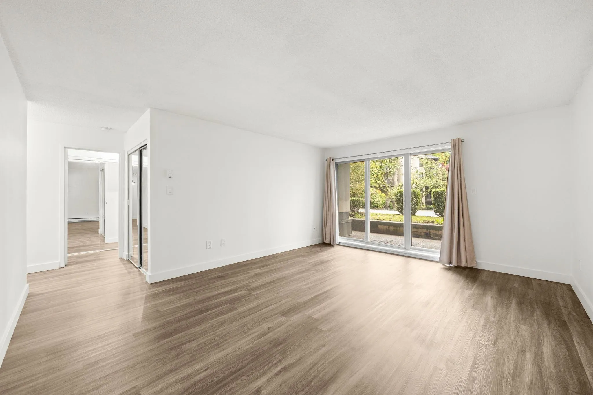 110 9847 Manchester Drive