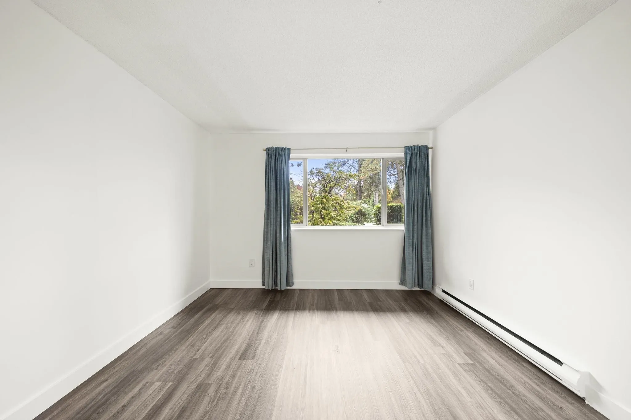 110 9847 Manchester Drive