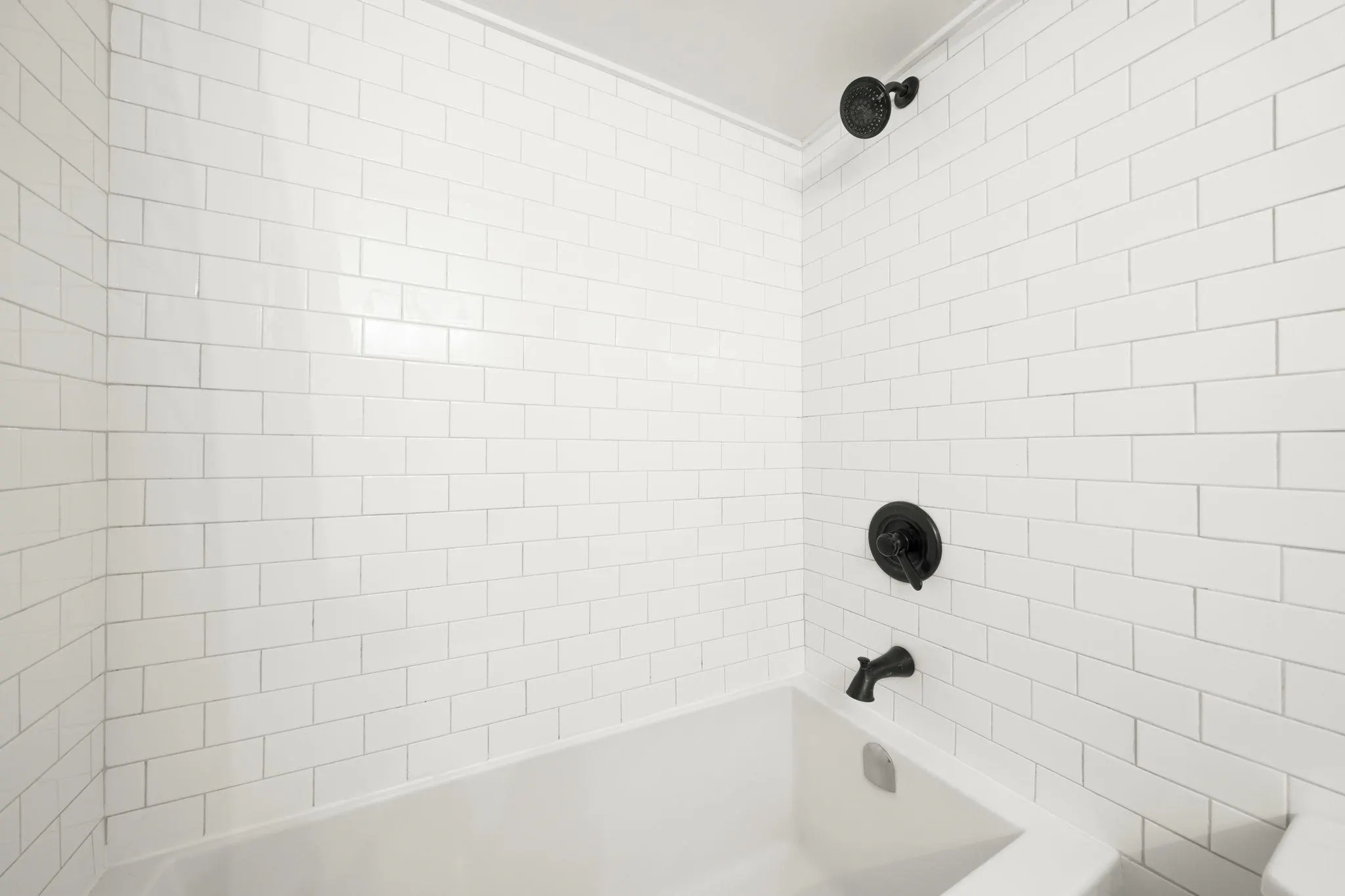 110 9847 Manchester Drive