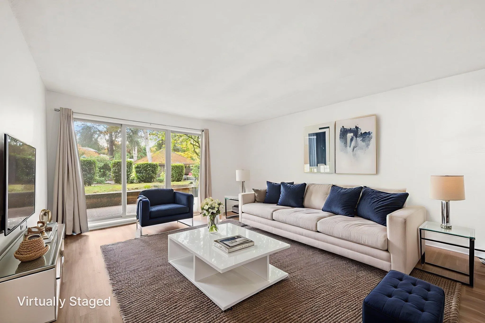 110 9847 Manchester Drive