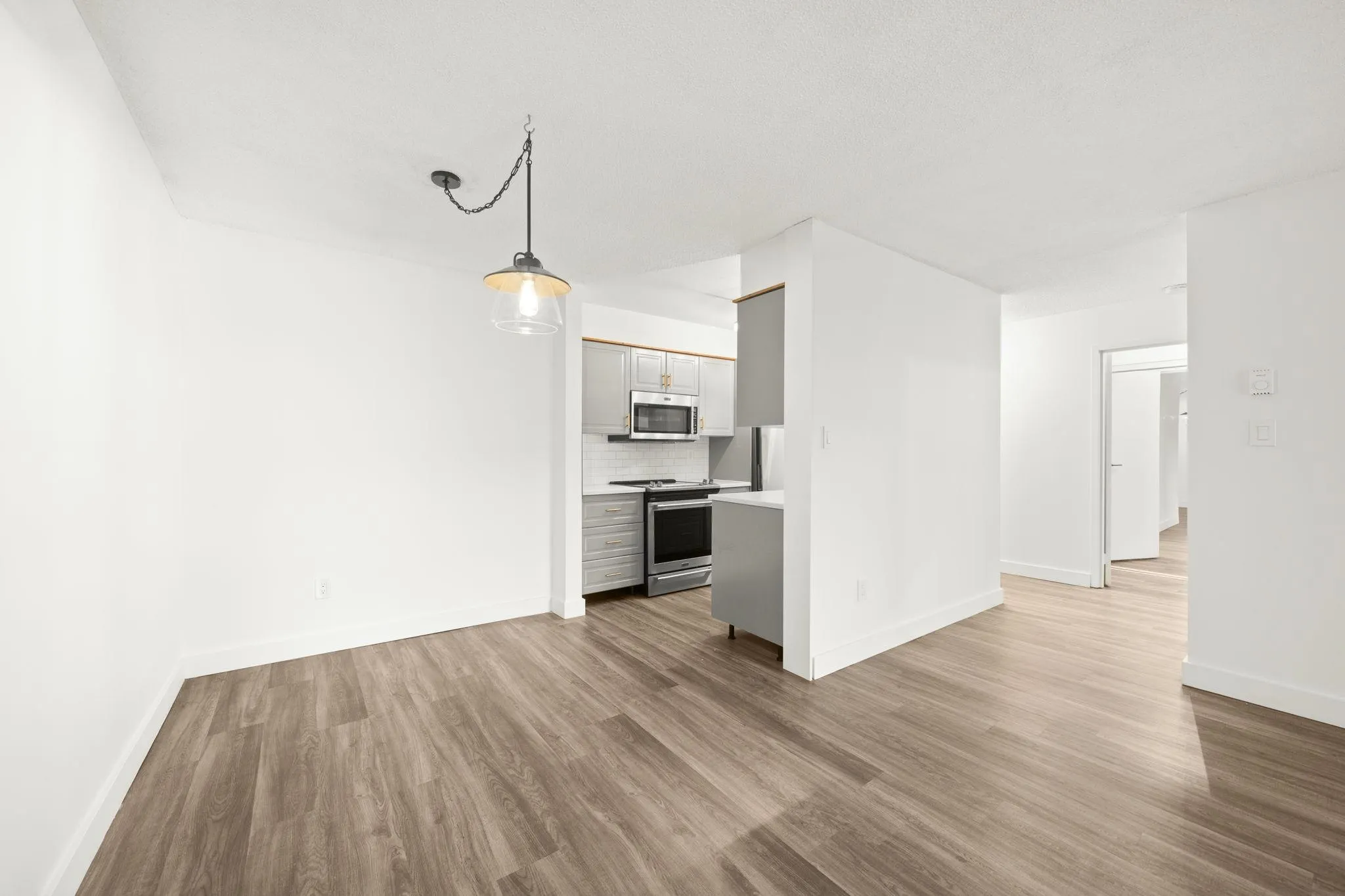 110 9847 Manchester Drive