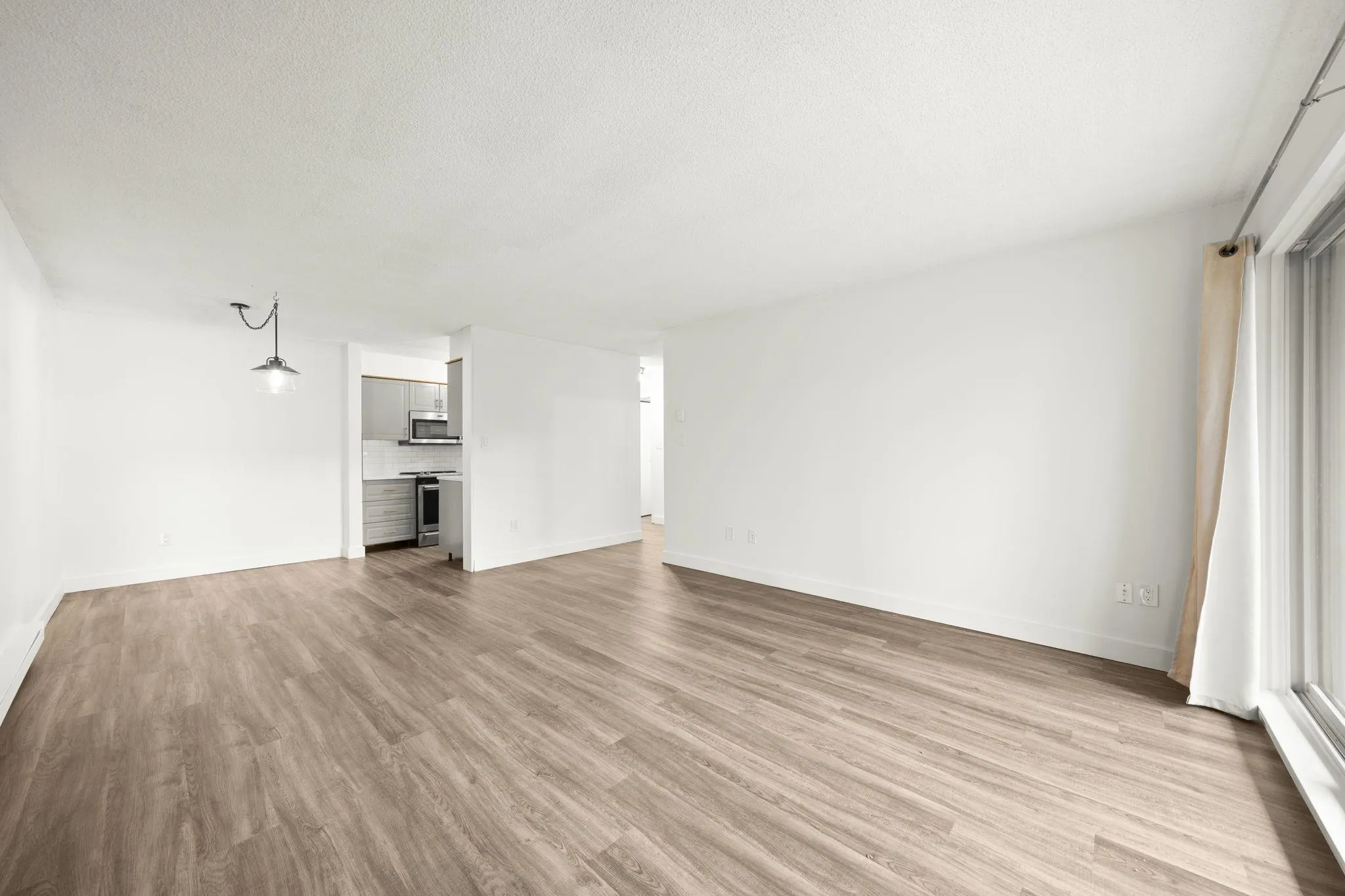 110 9847 Manchester Drive