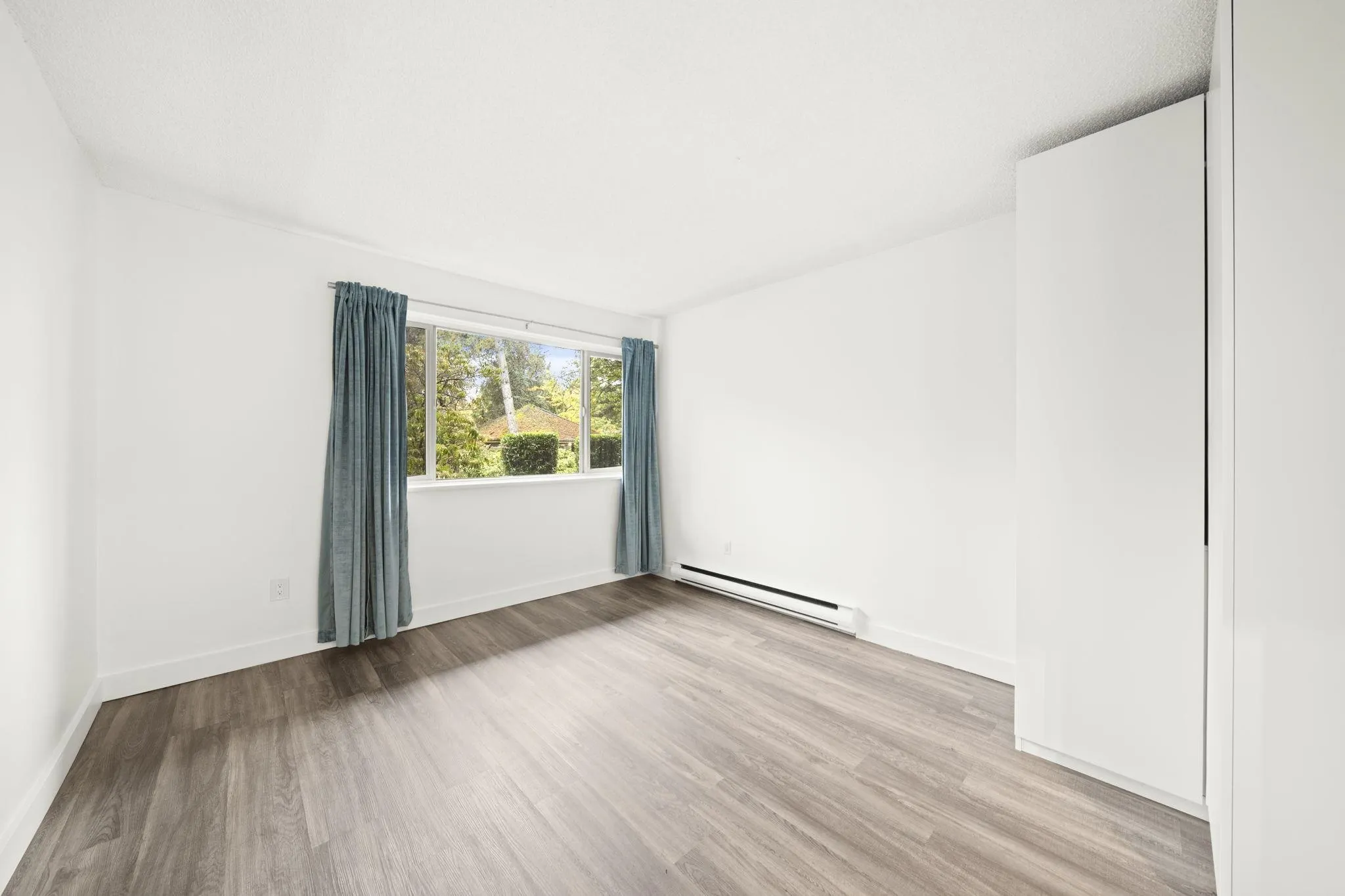 110 9847 Manchester Drive