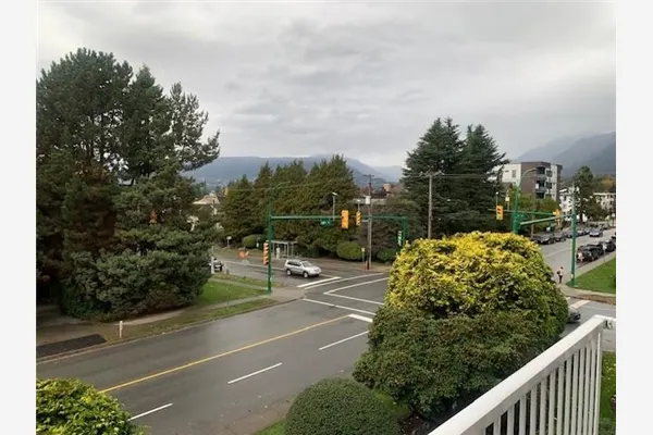 15 1450 Chesterfield Avenue