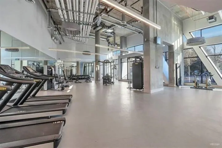 523 5766 Gilbert Road