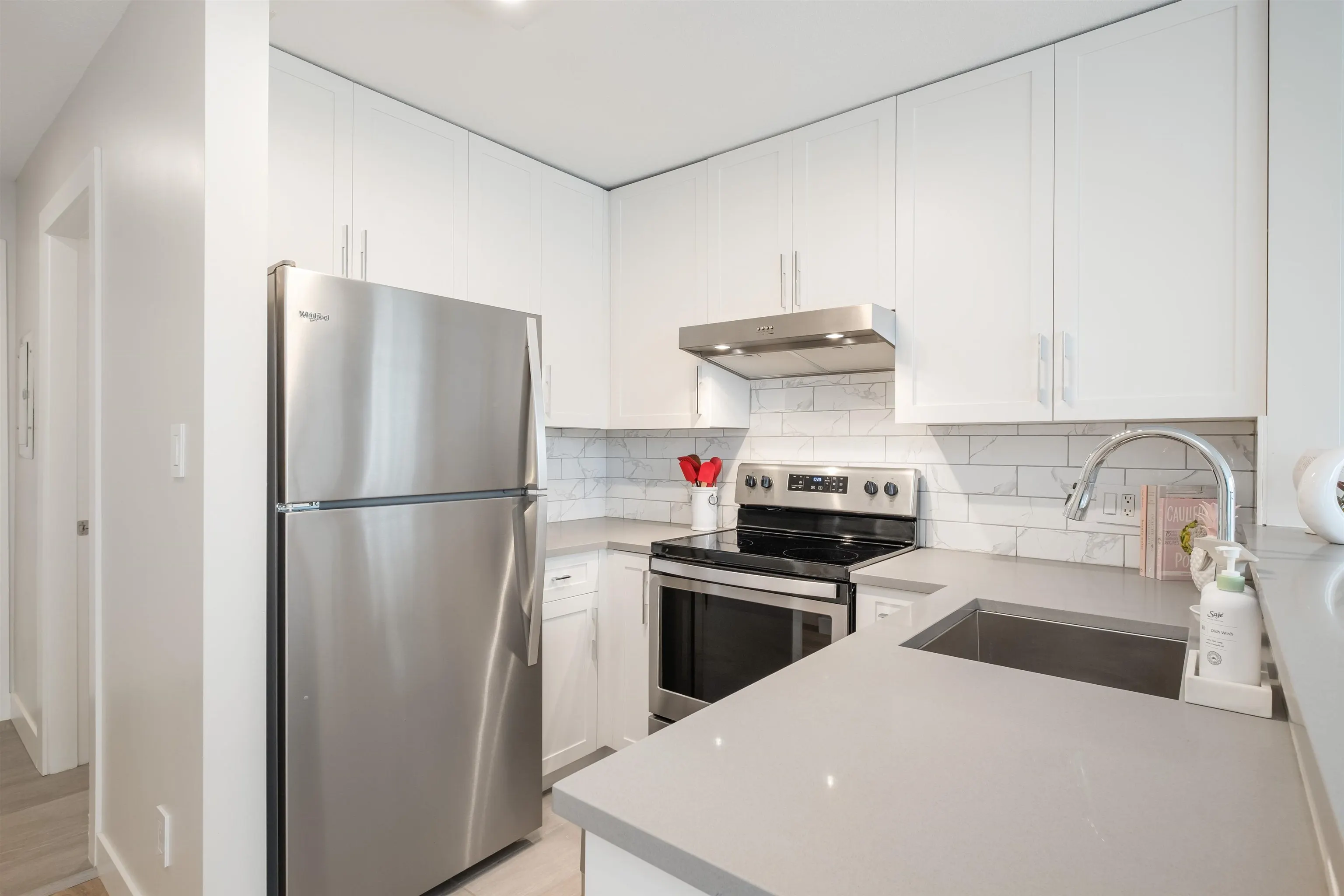 1103 1295 Richards Street