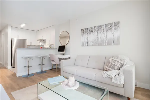 1103 1295 Richards Street