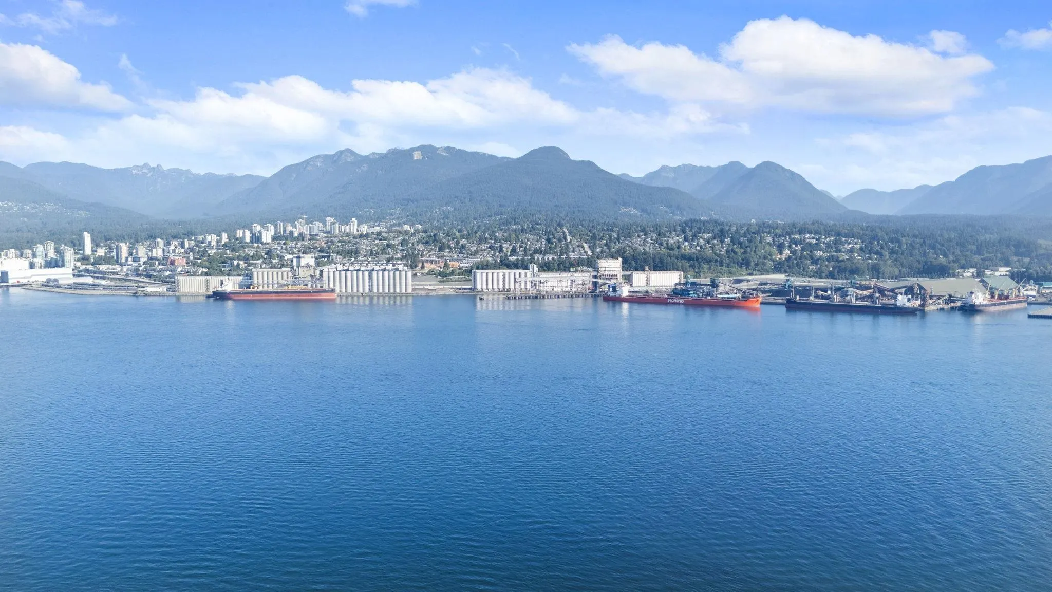 302 2366 Wall Street