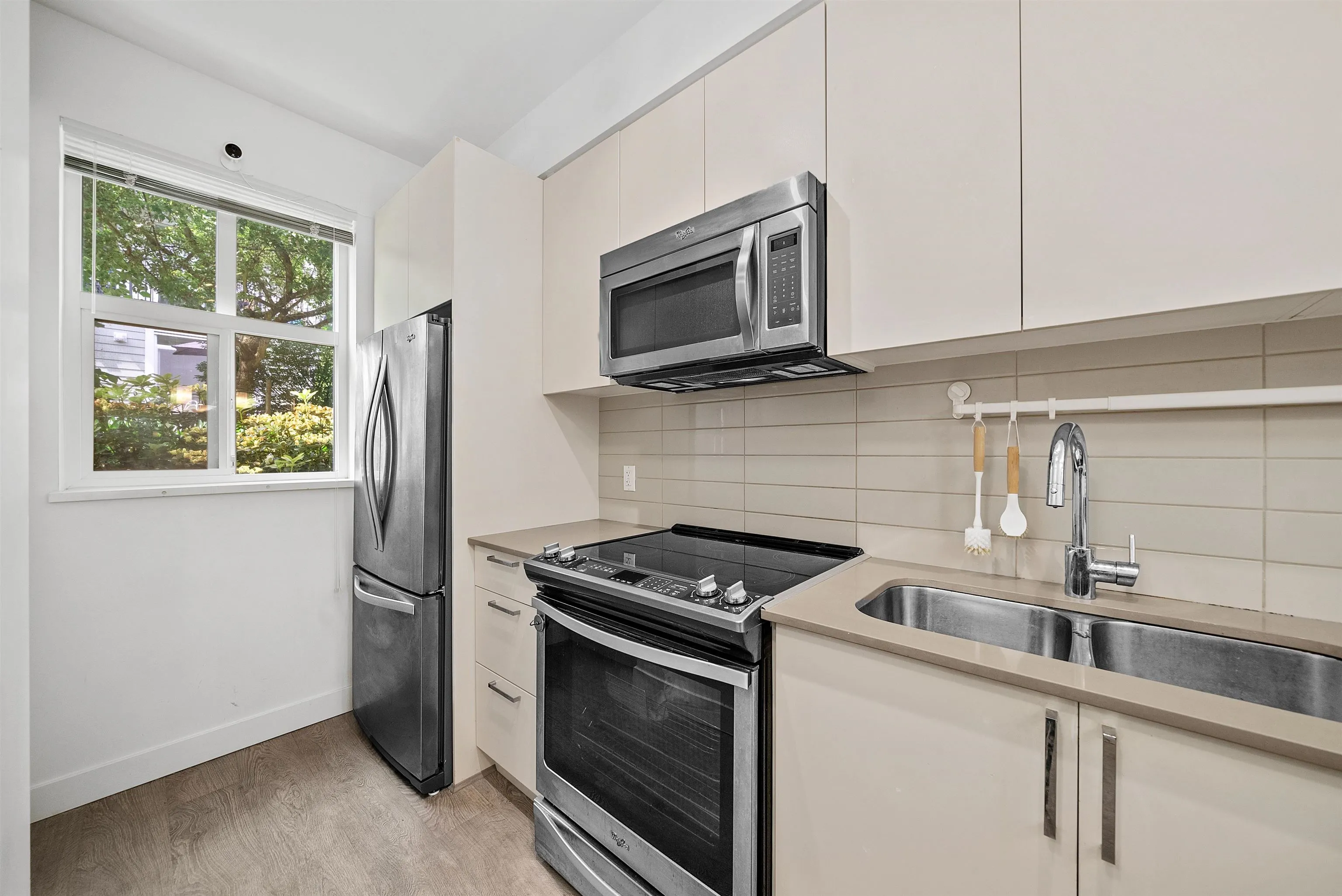 119 7250 18th Avenue