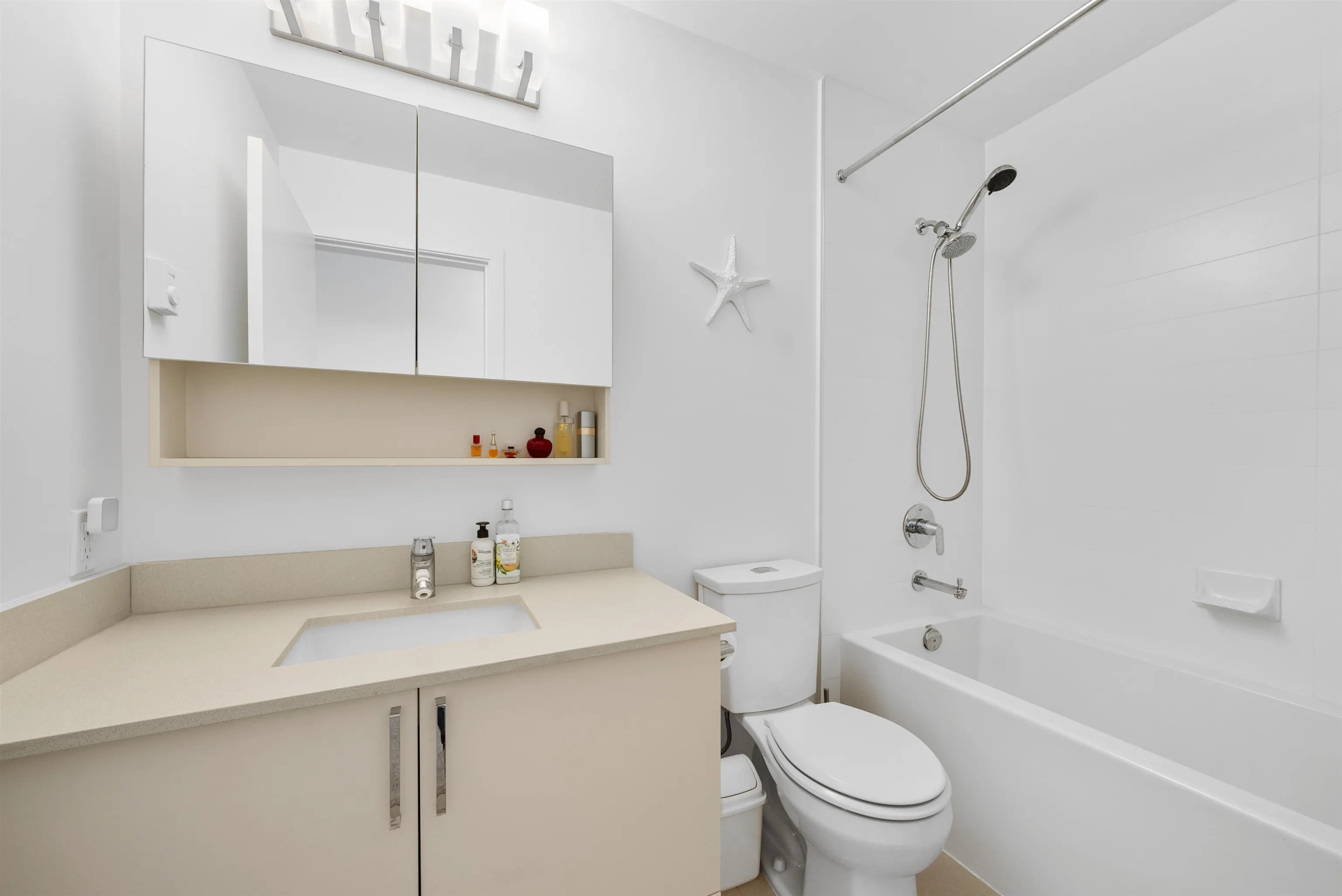 119 7250 18th Avenue