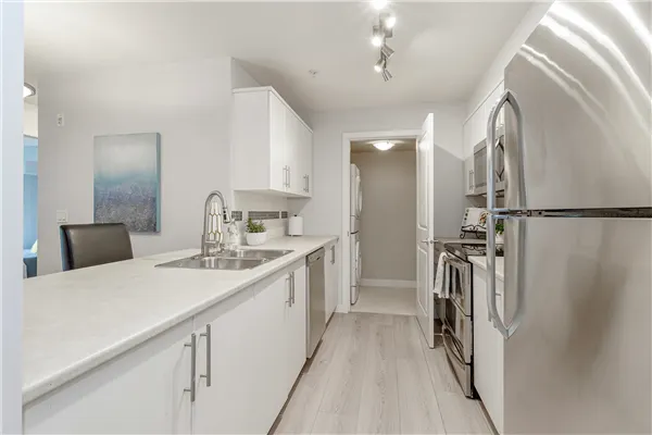 208 12248 224 Street