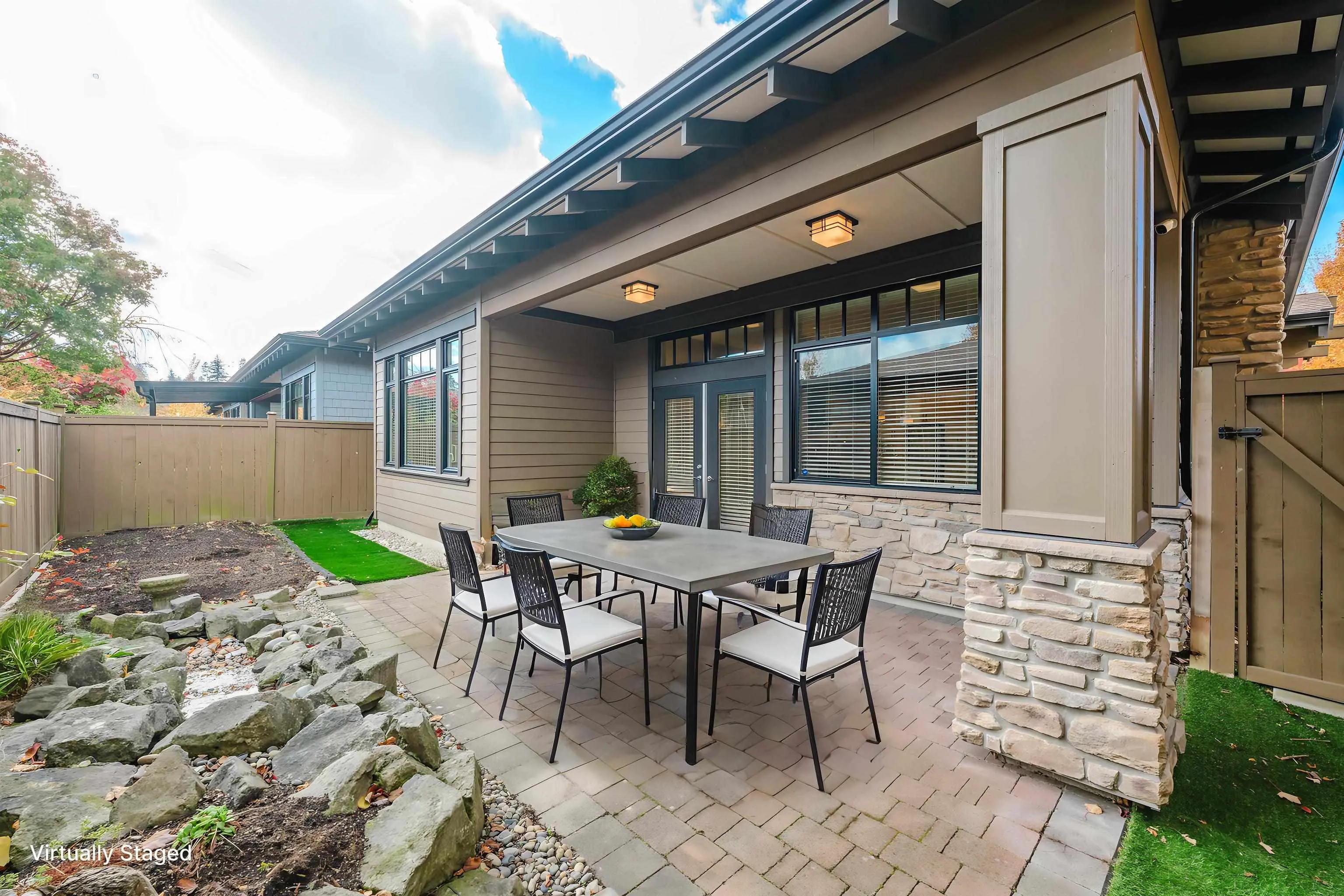 5036 Springs Boulevard