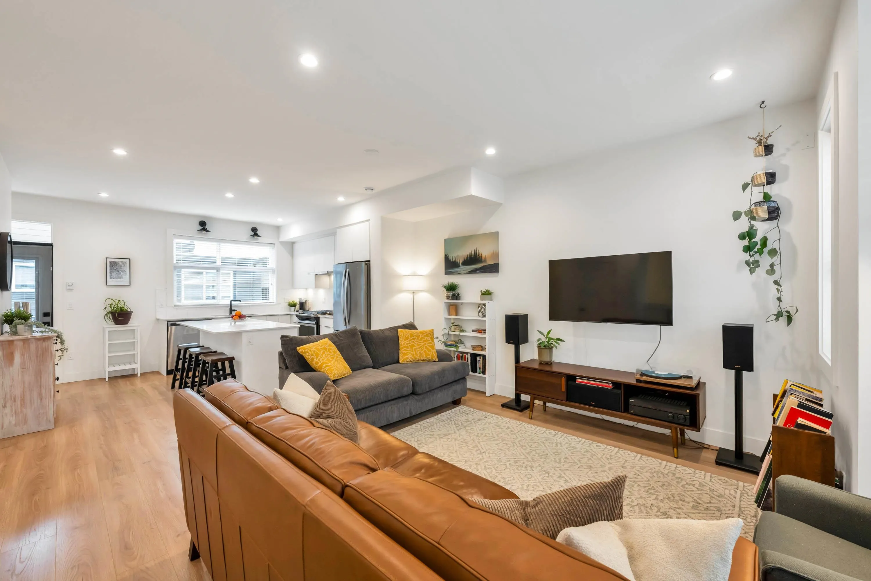 53 19255 Aloha Drive