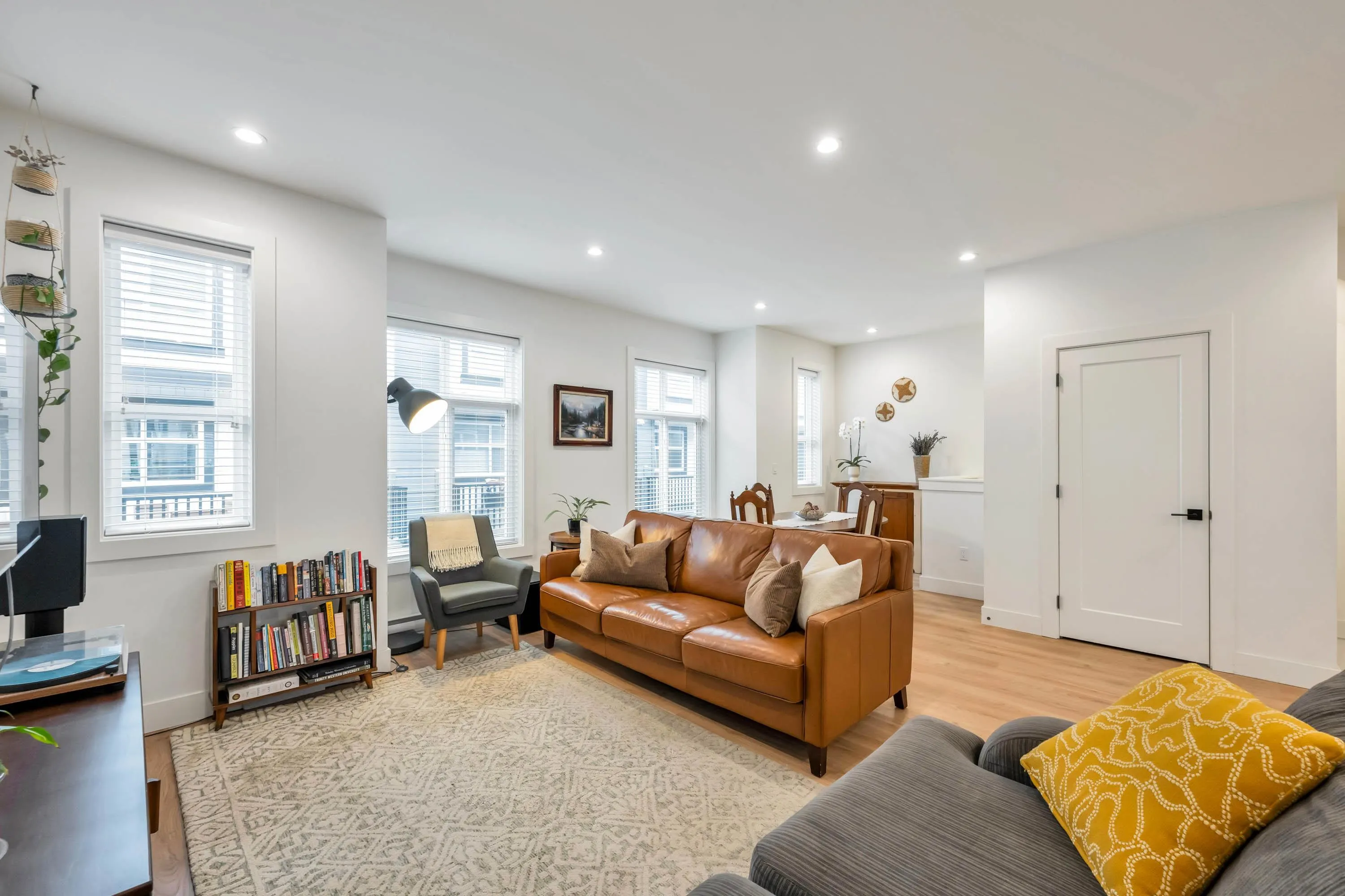 53 19255 Aloha Drive