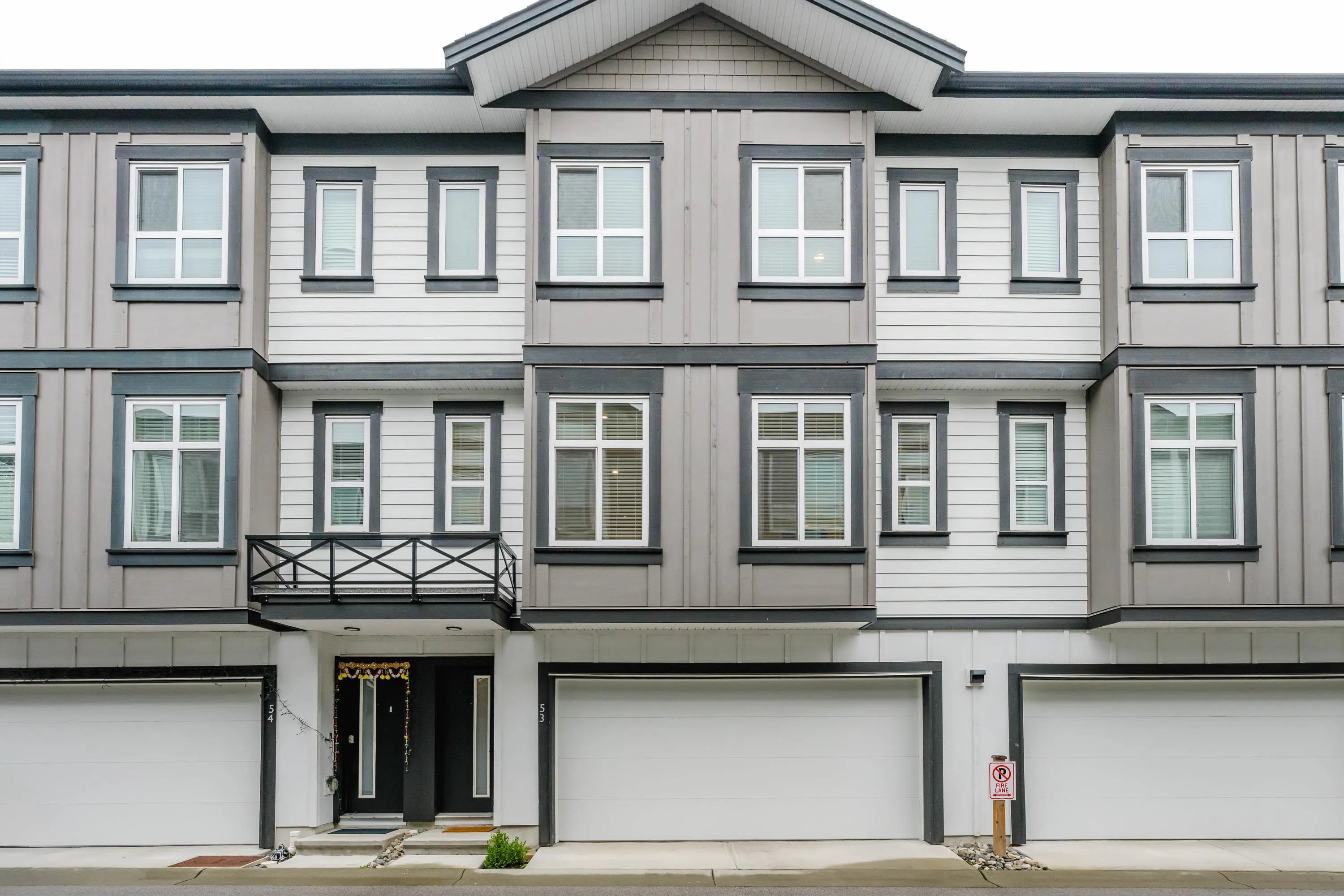 53 19255 Aloha Drive