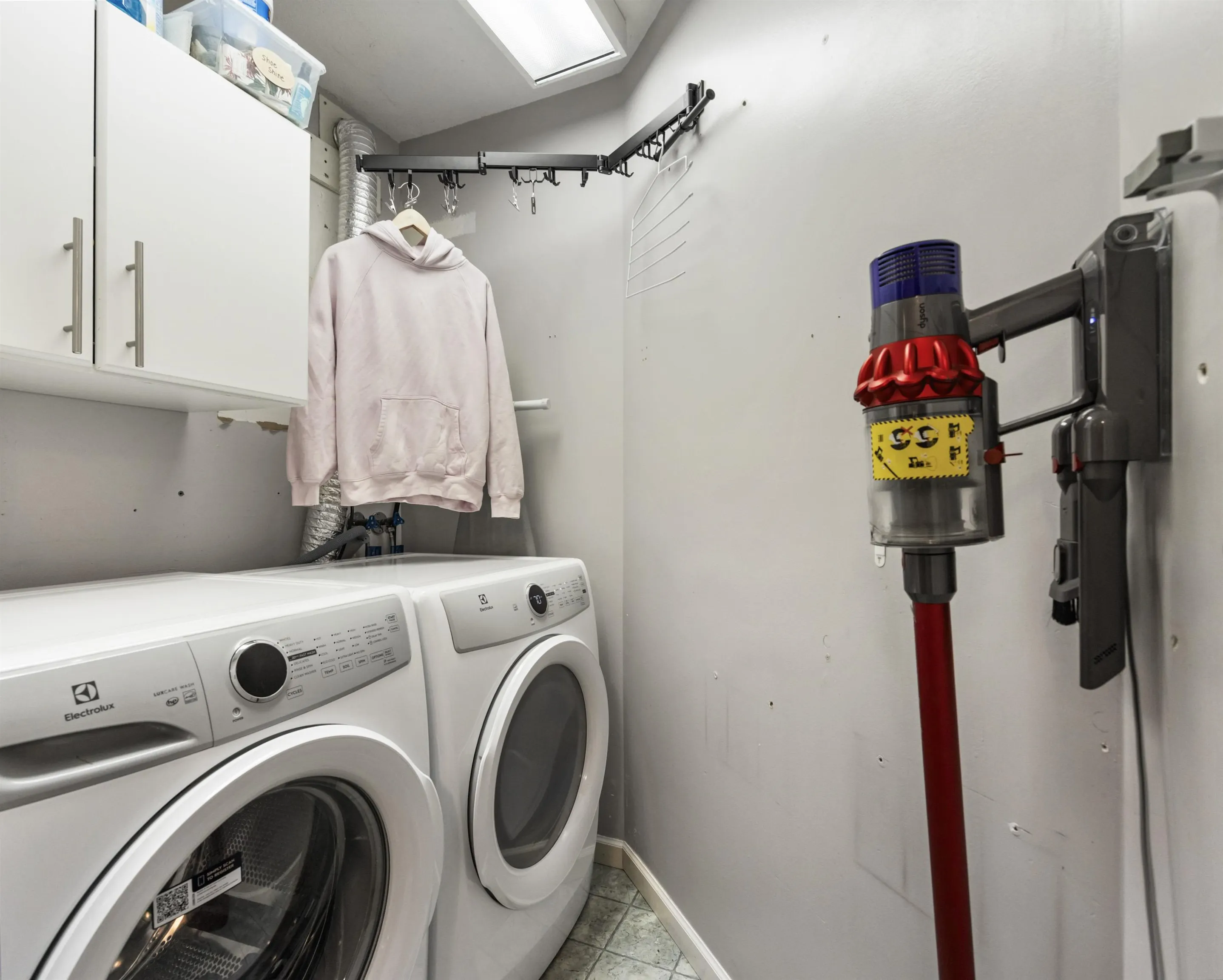 227 1215 Lansdowne Drive