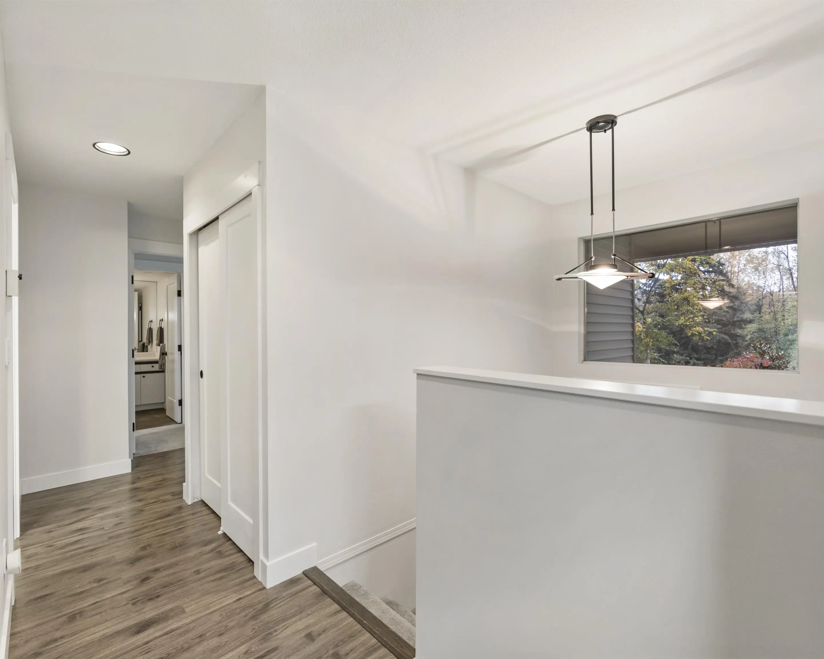 227 1215 Lansdowne Drive