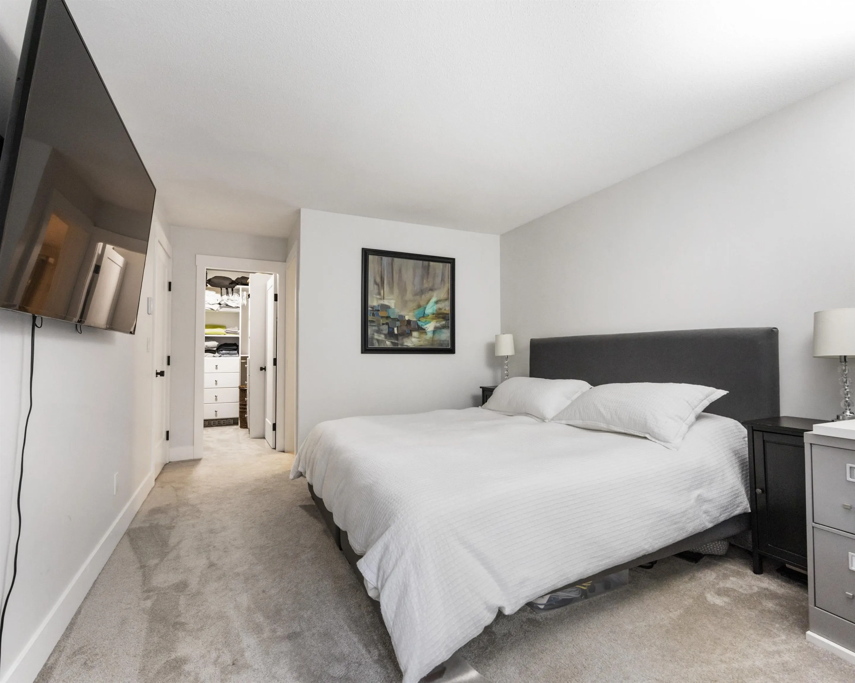 227 1215 Lansdowne Drive