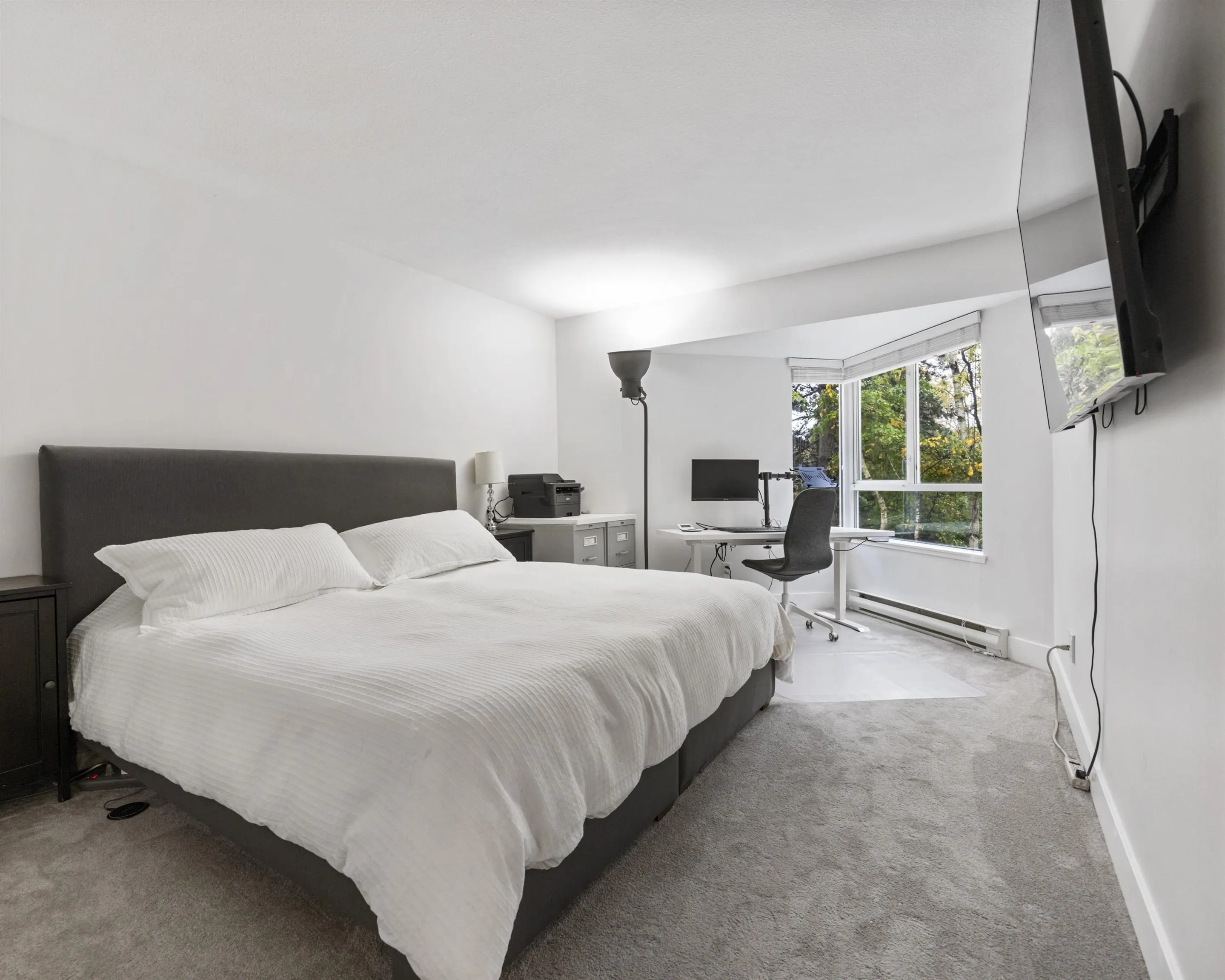 227 1215 Lansdowne Drive