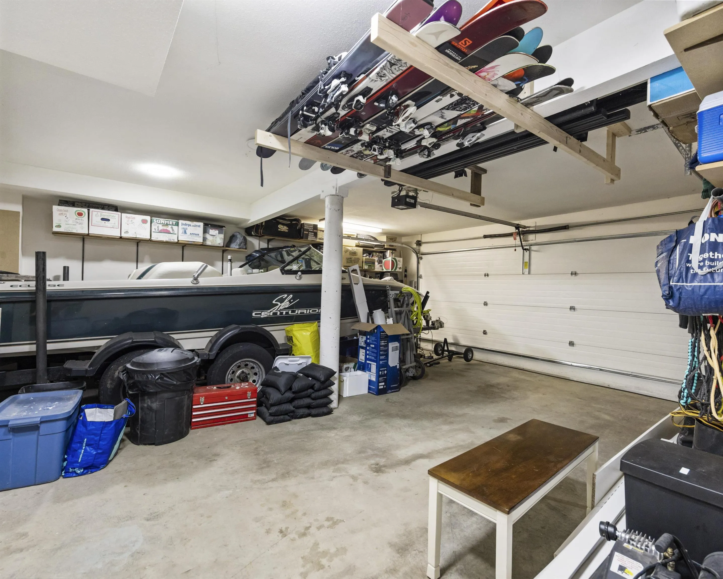 227 1215 Lansdowne Drive