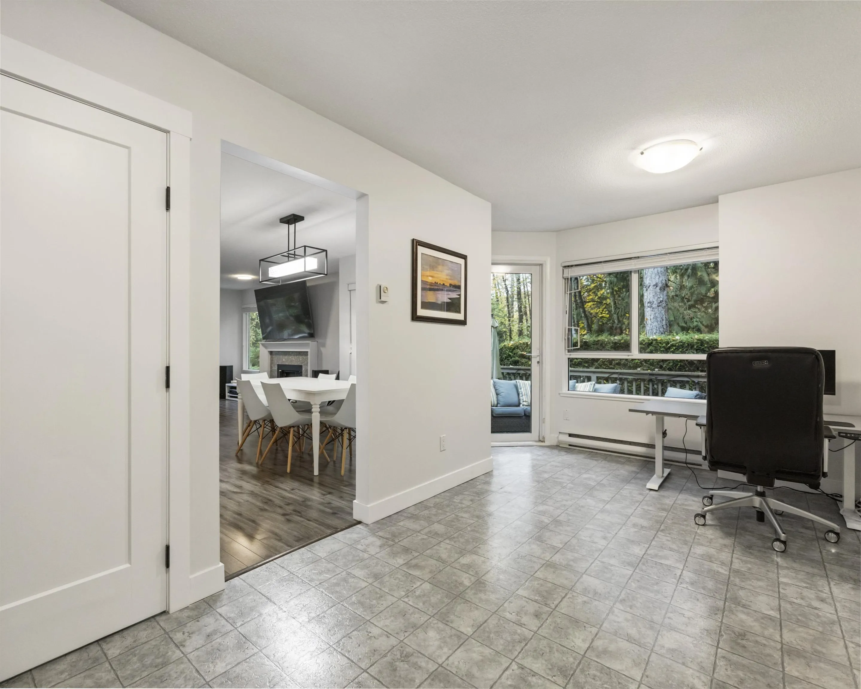 227 1215 Lansdowne Drive