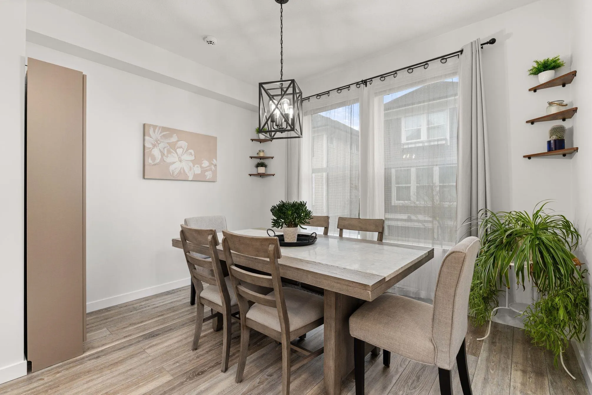 14 10415 Delsom Crescent